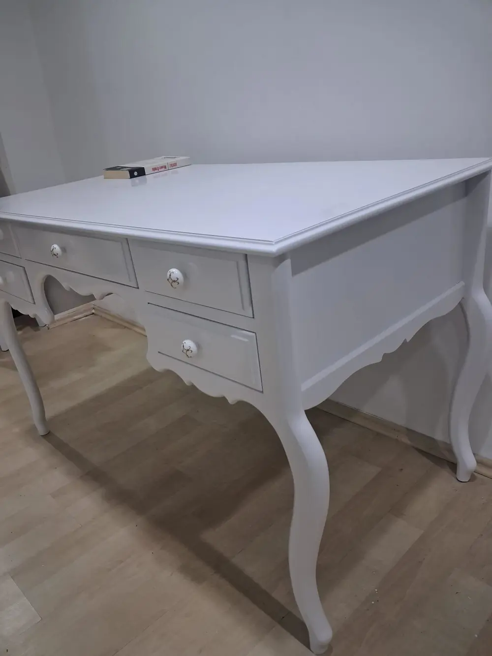 Çalışma Masa ADN 90595 Parlak Lake 5 Çekmeceli Porselen Kulplar L