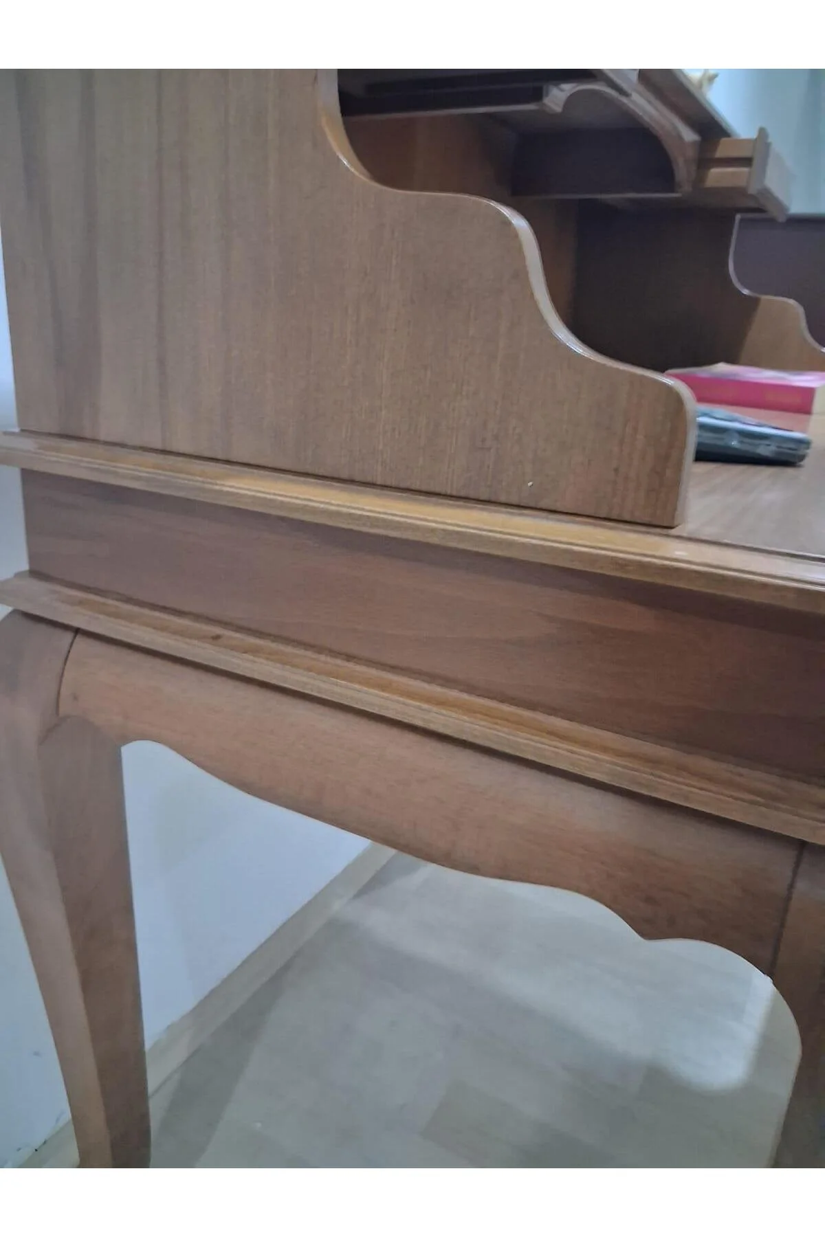 Çalışma Masa İlhm 90633 Model Klasik Takım Lüks Klasik Ahşap Ceviz Renk El Yapım Çalışma Masa İlhm 90633 Model Klasik Takım Lüks Klasik Ahşap Ceviz Renk El Yapım - Görsel 5