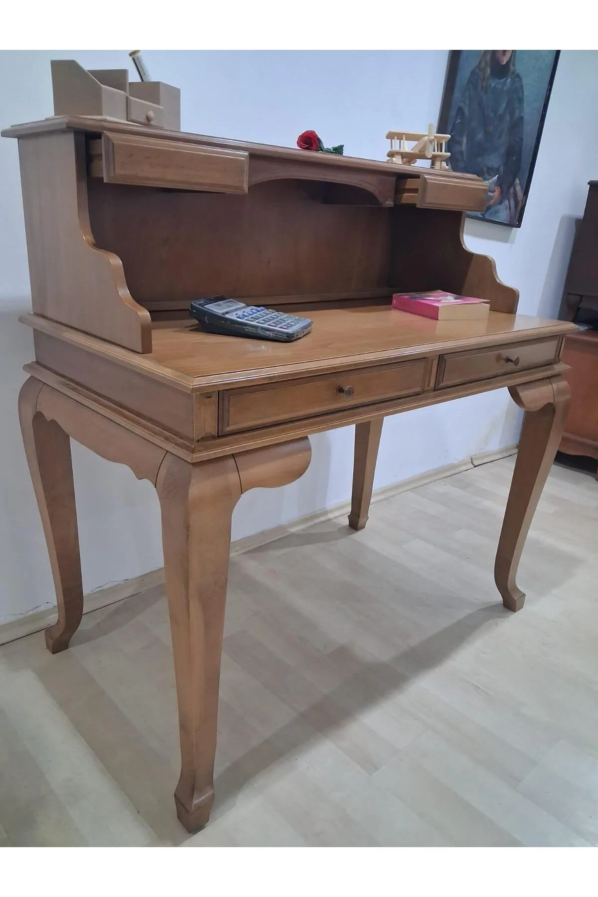 Çalışma Masa İlhm 90633 Model Klasik Takım Lüks Klasik Ahşap Ceviz Renk El Yapım Çalışma Masa İlhm 90633 Model Klasik Takım Lüks Klasik Ahşap Ceviz Renk El Yapım - Görsel 6