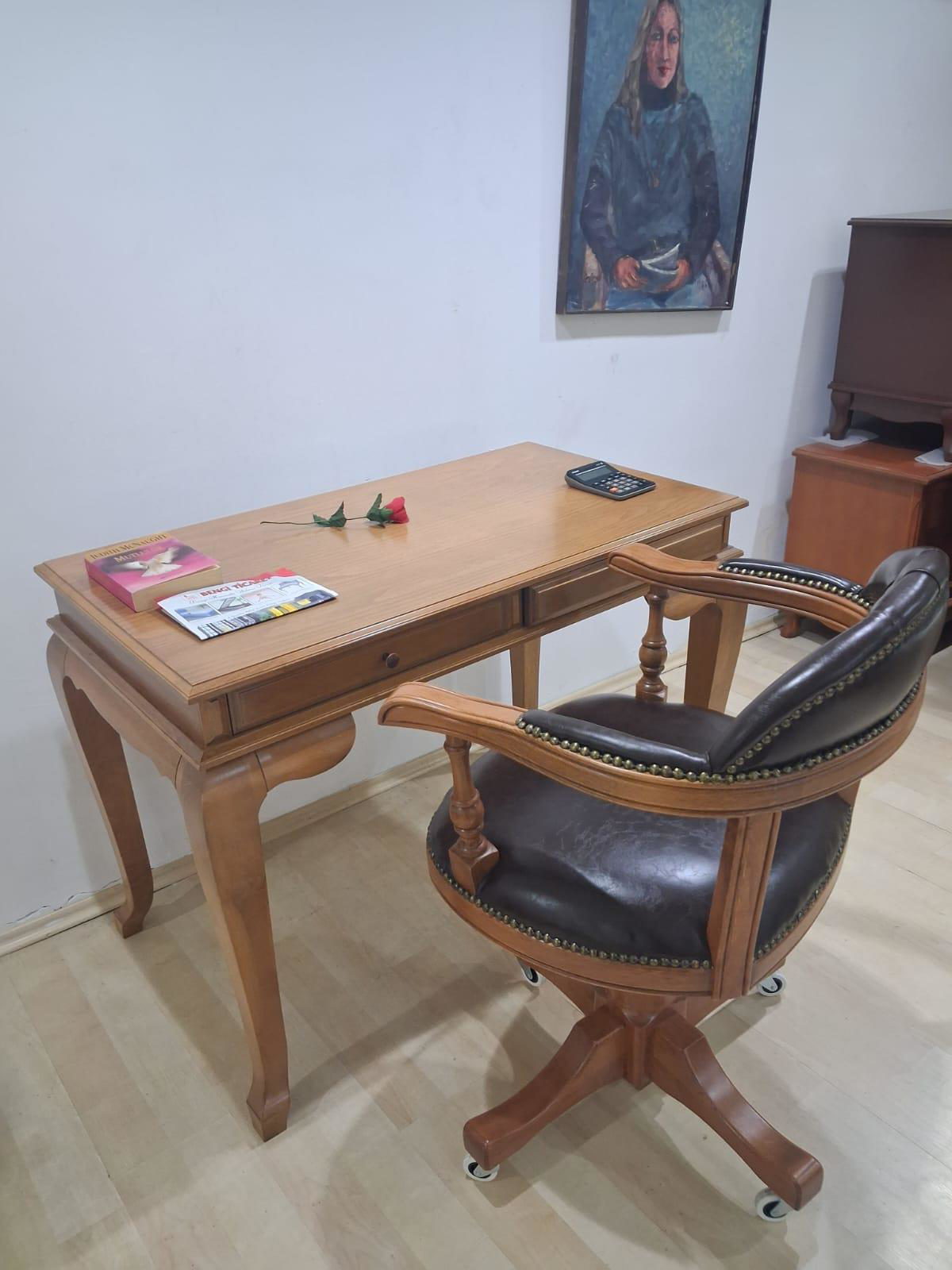 Çalışma Masa Klasik Alt İlhm 90632 Döner Sandalye Lüks Klasik Cev