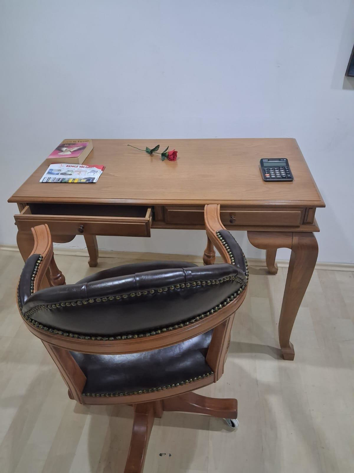 Çalışma Masa Klasik Alt İlhm 90632 Döner Sandalye Lüks Klasik Cev