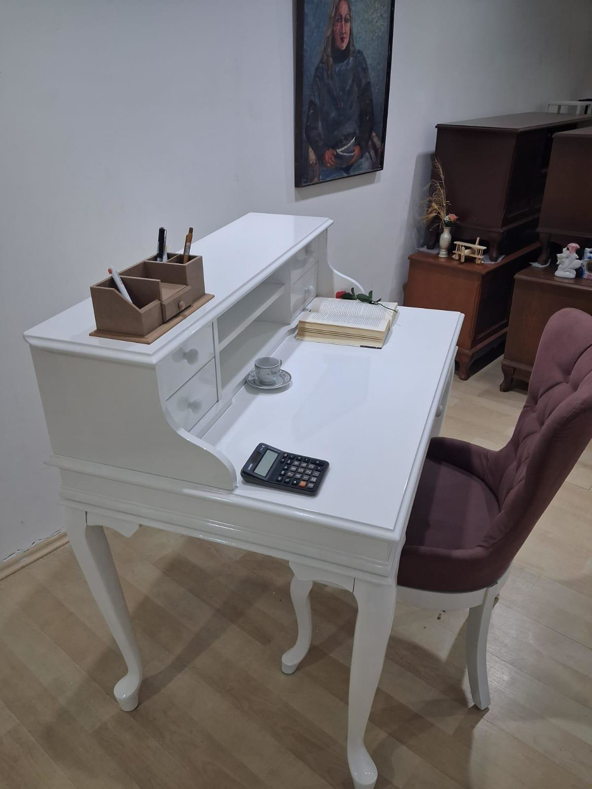 Çalışma Masa Sandalye 90659 Model Parlak Beyaz Lake Boyalı Masa G