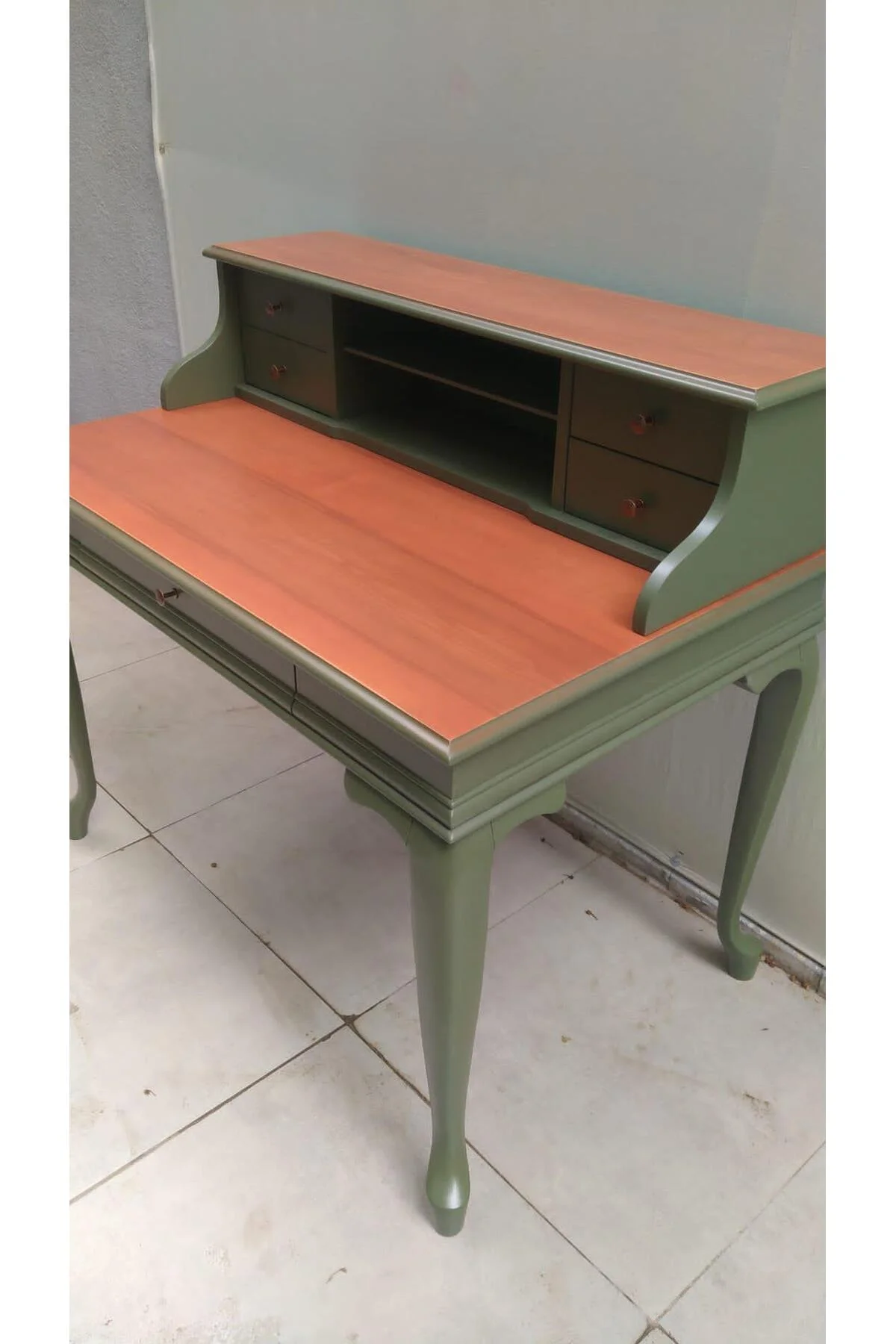 Çalışma masa ST 90140 klasik Model kayın aslan ayak kütüphane Parlak ceviz yeşil uyum Çalışma masa ST 90140 klasik Model kayın aslan ayak kütüphane Parlak ceviz yeşil uyum - Görsel 4