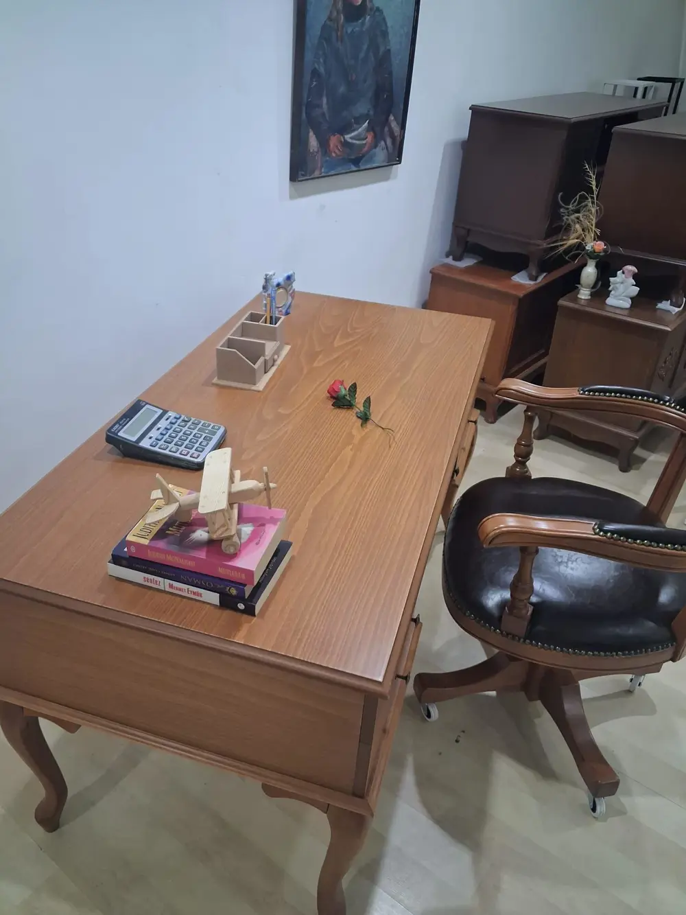 Çalışma Masa ST 90598  Döner Sandalye Lüks Klasik Ceviz Renk Mode