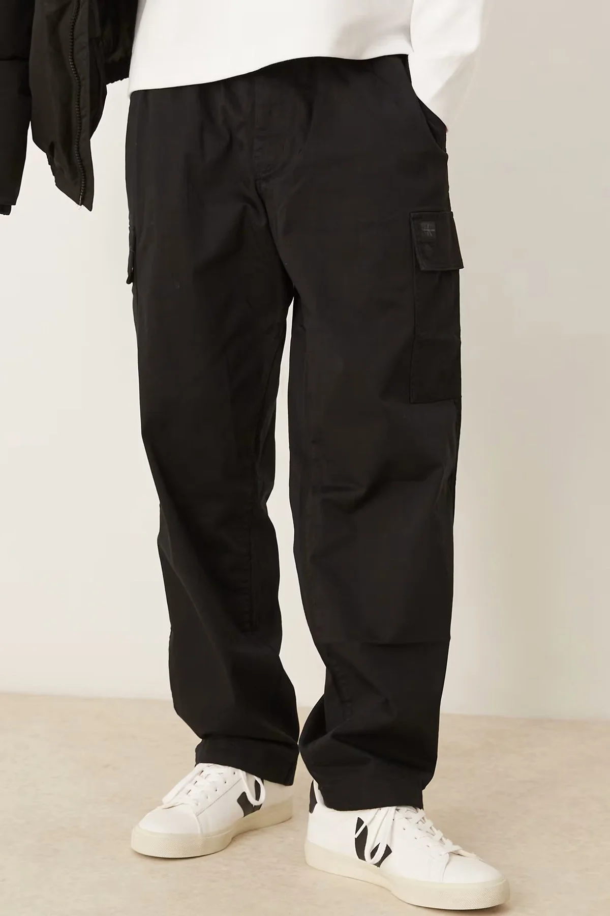 Calvin Klein Straight Leg Cargo Trousers Erkek Bol Kesim Kargo Cepli Eşofman Altı Siyah Calvin Klein Straight Leg Cargo Trousers Erkek Bol Kesim Kargo Cepli Eşofman Altı Siyah