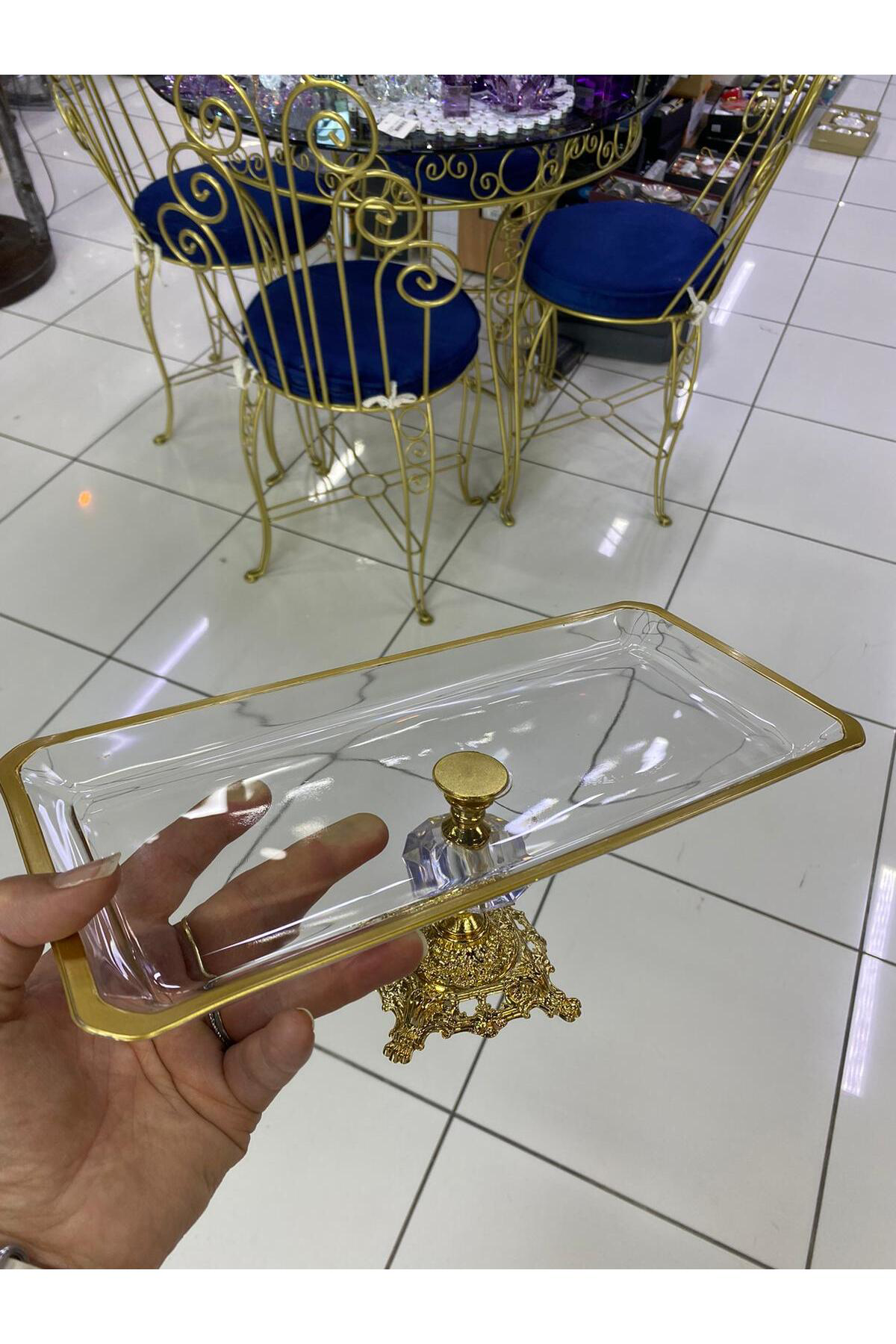 Elif Aksesuar Cam Ayaklı Dikdörtgen Sunum Tabağı