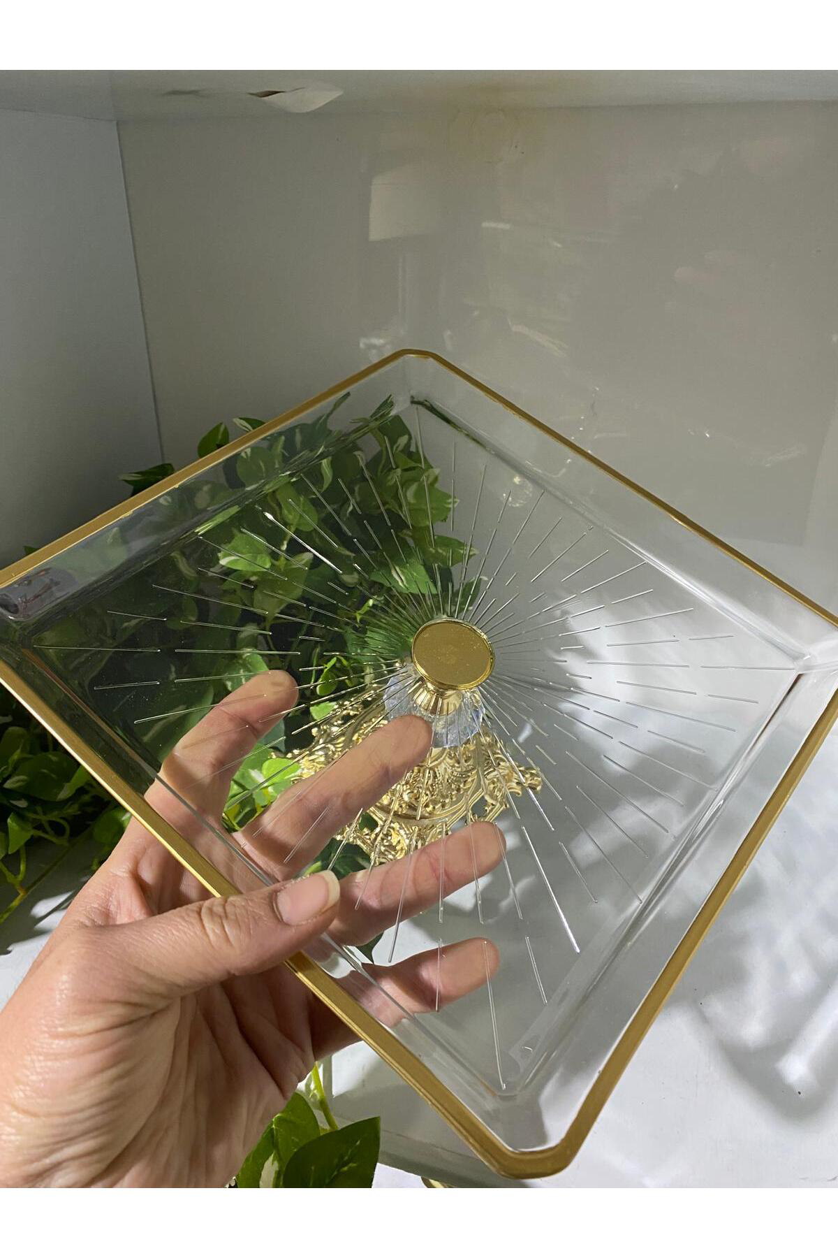 Elif Aksesuar Cam Ayaklı Sunum Tabağı Kare