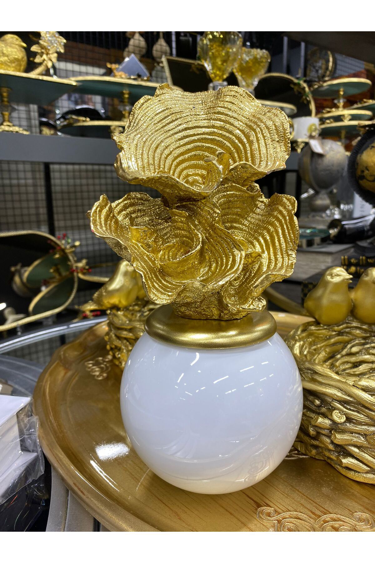 Cam Fanuslu Beyaz Gold  Mercan Dekor 25,5cm