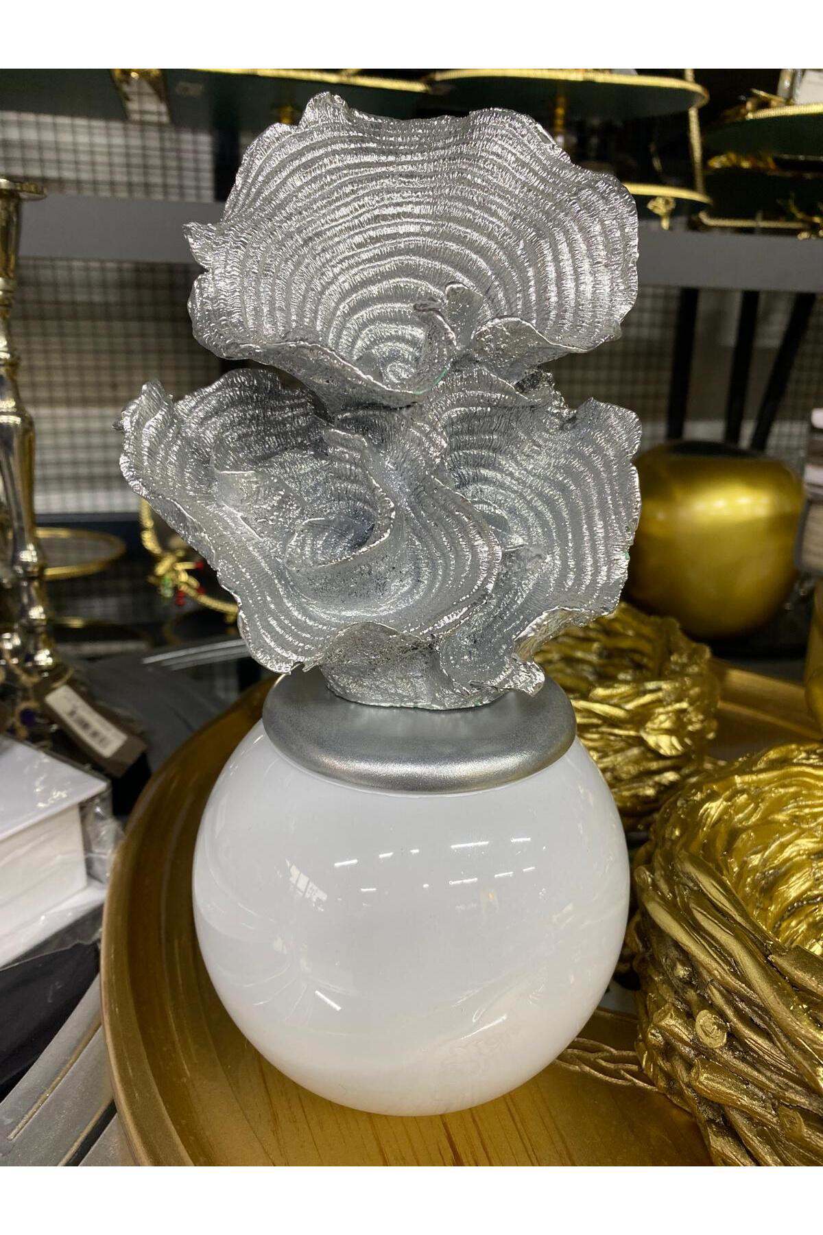 Cam Fanuslu Beyaz Gümüş  Mercan Dekor 25,5cm