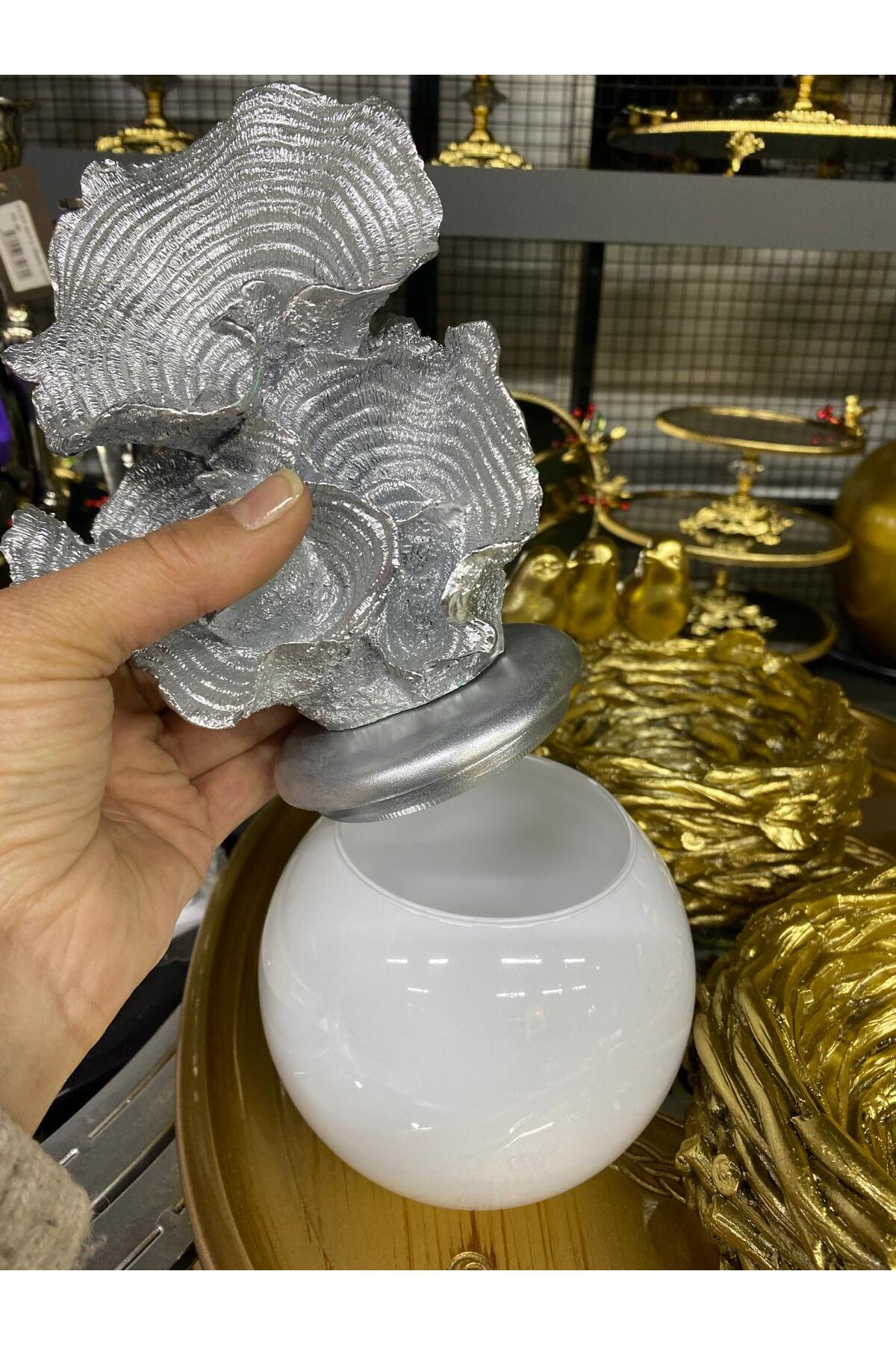 Cam Fanuslu Beyaz Gümüş  Mercan Dekor 25,5cm