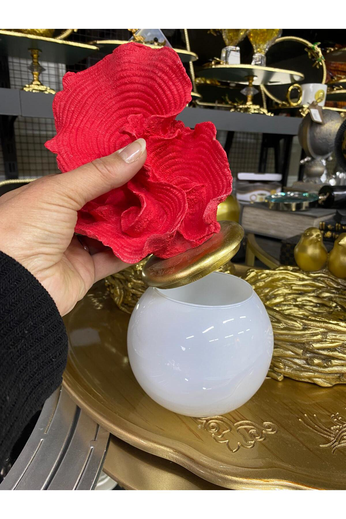 Cam Fanuslu Kırmızı Mercan Dekor 25,5cm