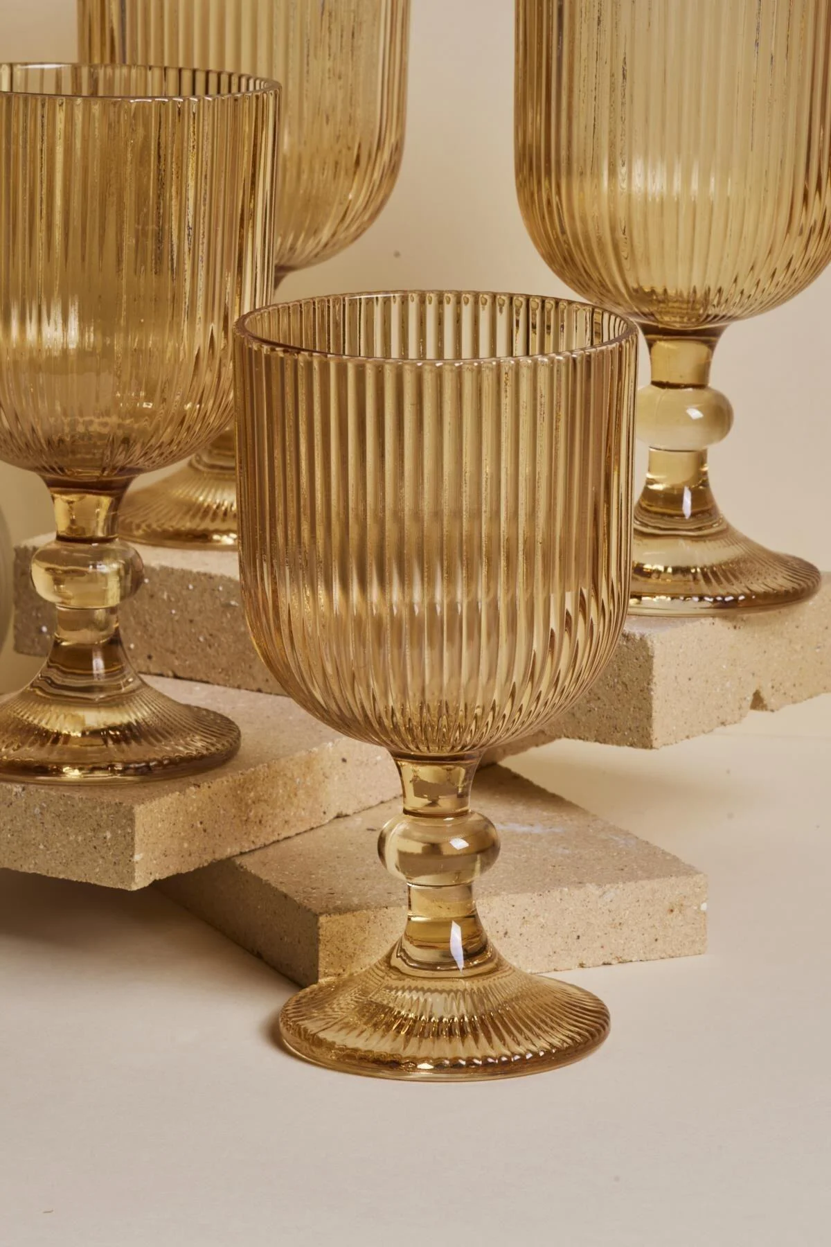 Cam Imola Amber 4'lü Geniş Kadeh Takımı 375 ml 4 Parça Beyaz Şara