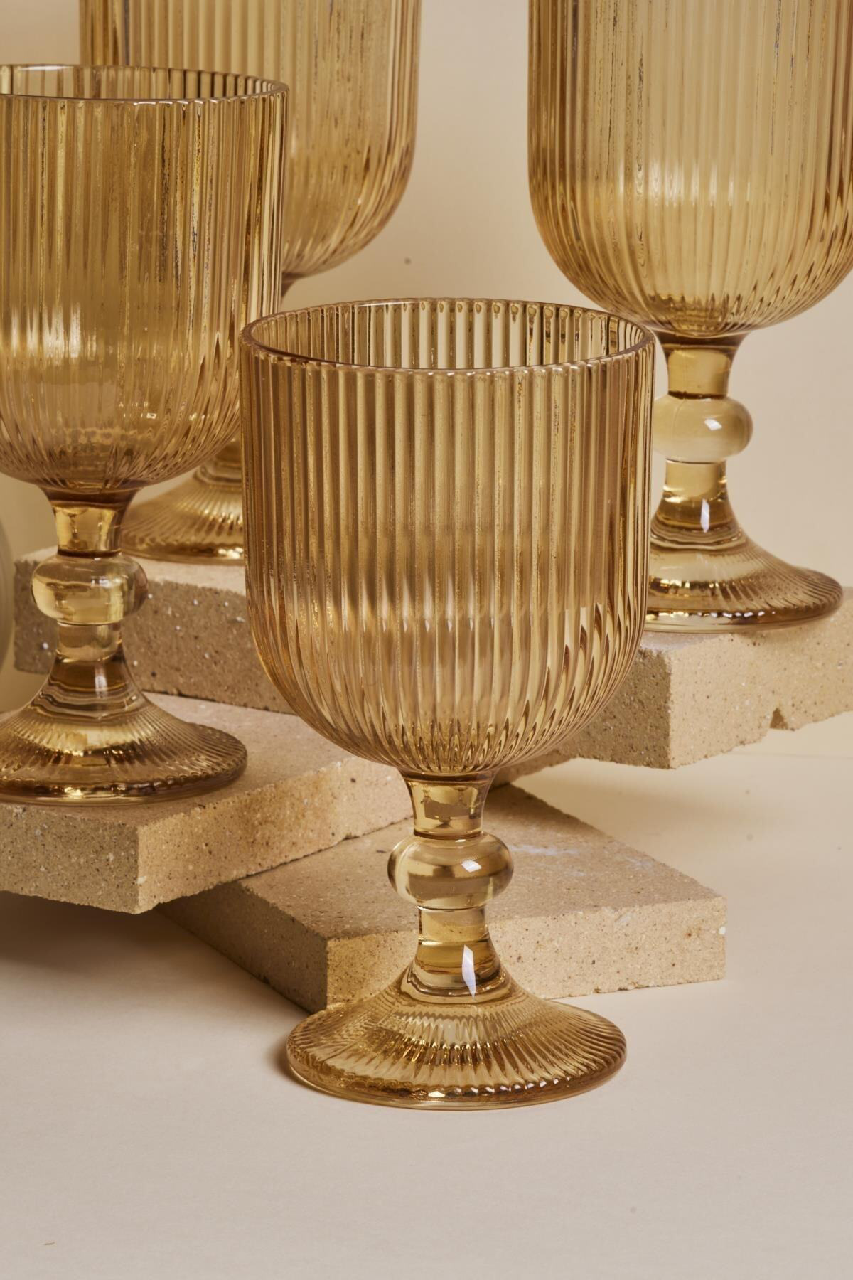 Teknotrust Cam İmola Amber 4'Lü Geniş Kadeh Takımı 375 Ml 4 Parça Beyaz Şara