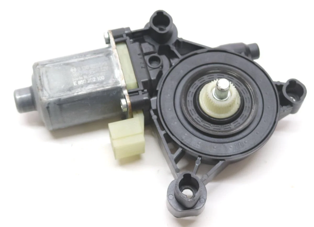 Cam Motoru - Sağ Arka (VW Orjinal)(5Q0959802B)(0130822716)(VW Gol Fiyatı, Yorumları ve Özellikleri