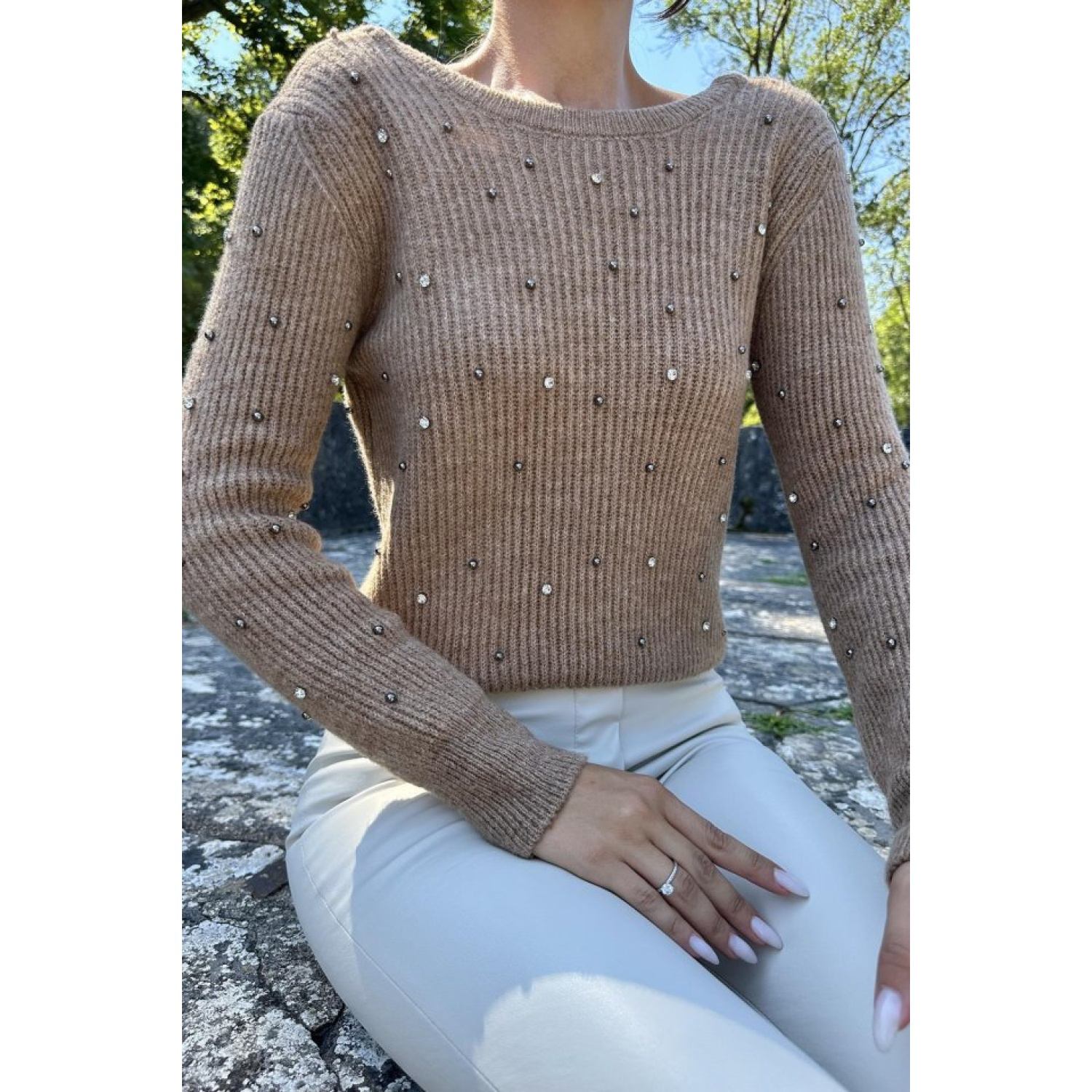 Camel Boncuklu Triko Kazak