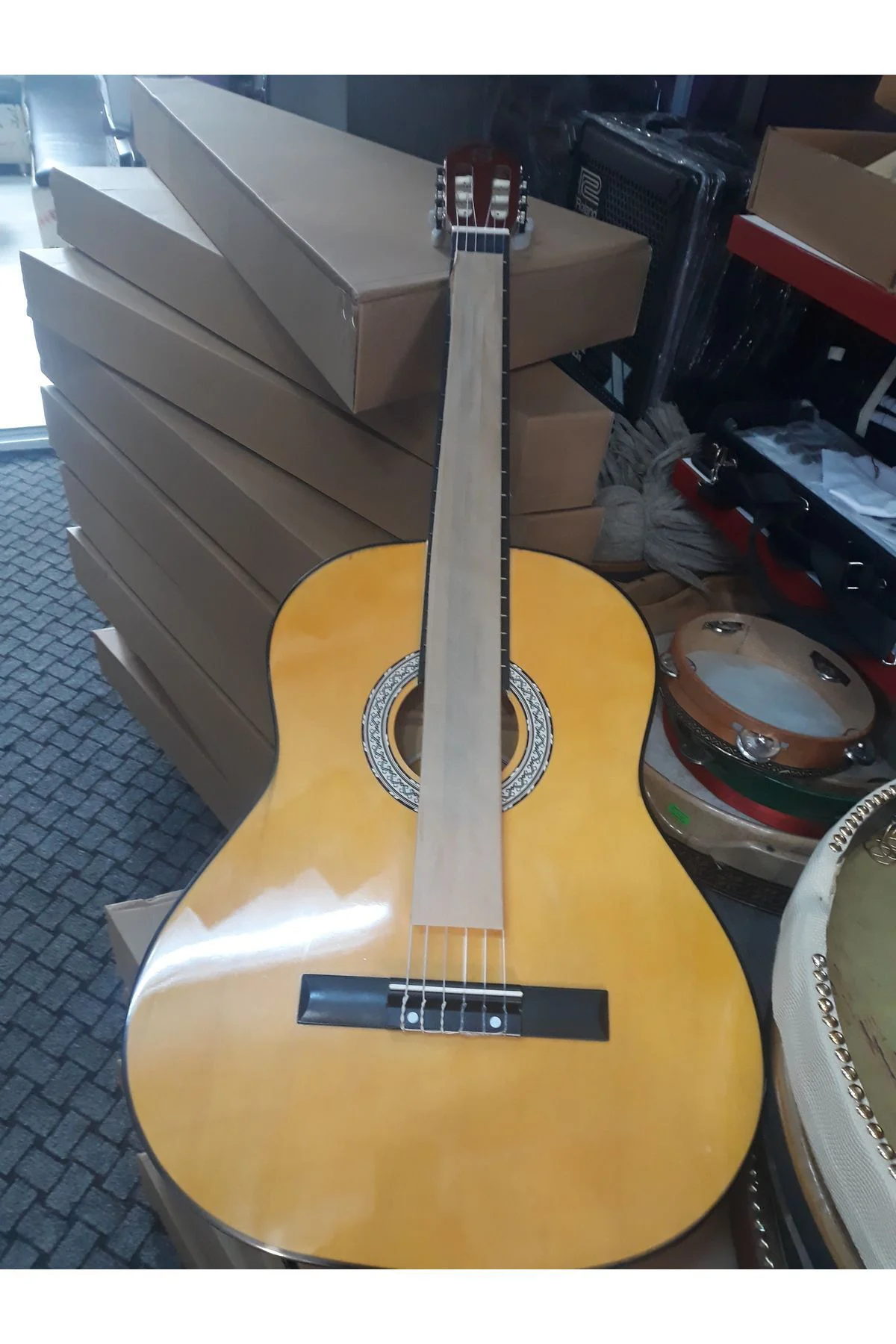 Campbel Naturel Kalasik Gitar (sap ayarlı)