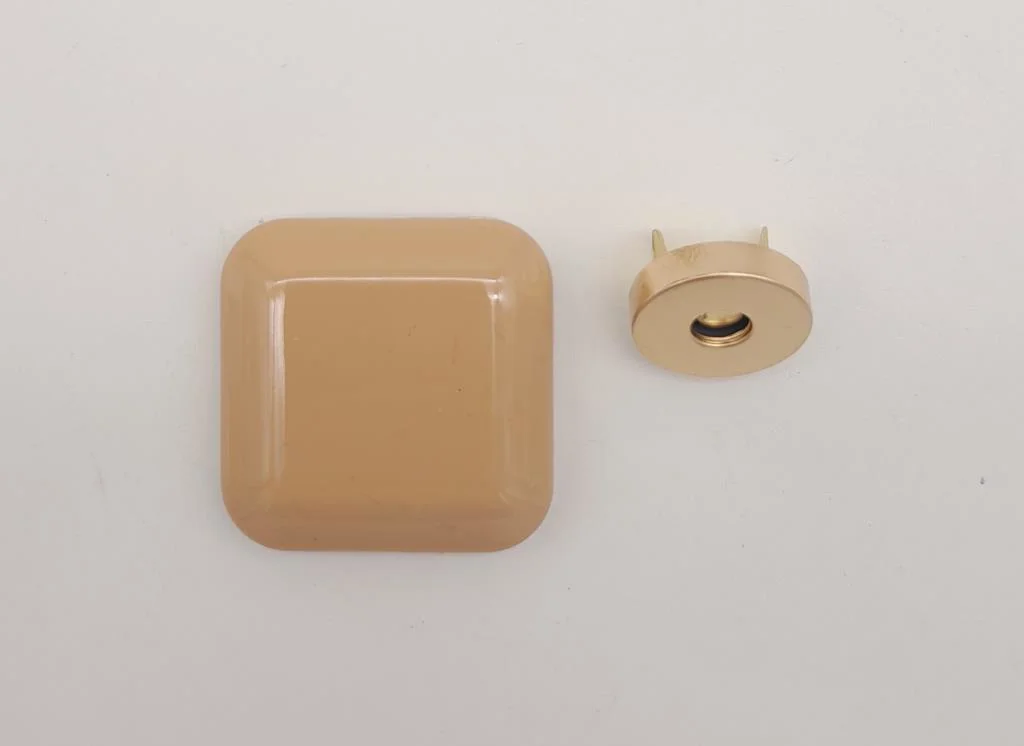 Çanta Aksesuar 3.5 cm Kare Akrilikli Sütlü Kahve Renk Light Gold 