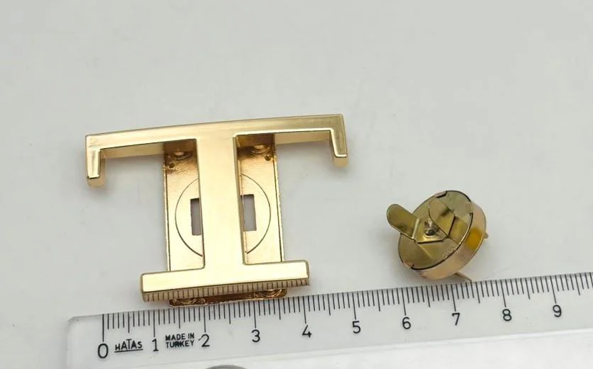 Çanta Aksesuar 5.5x3.5 Cm Light Gold T Model Kilit
