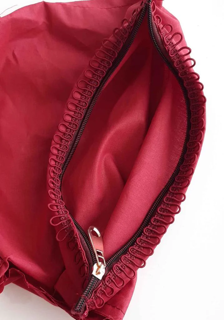 Çanta Aksesuar Bordo 38X38Cm Dikilmiş Halde Fermuarlı Astar