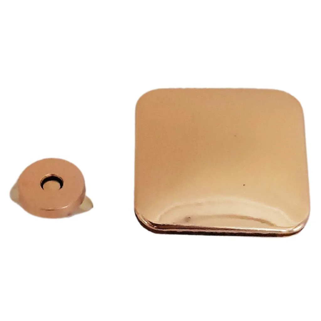 Çanta Aksesuar Light Gold Renk 5x4.5 cm Mıknatıslı Kilit Çanta Aksesuar Light Gold Renk 5x4.5 cm Mıknatıslı Kilit