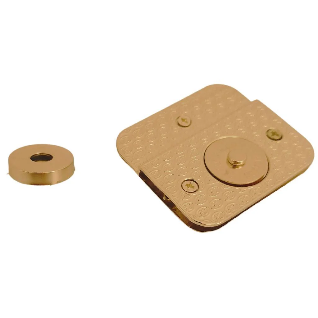 Çanta Aksesuar Light Gold Renk 5x4.5 cm Mıknatıslı Kilit Çanta Aksesuar Light Gold Renk 5x4.5 cm Mıknatıslı Kilit