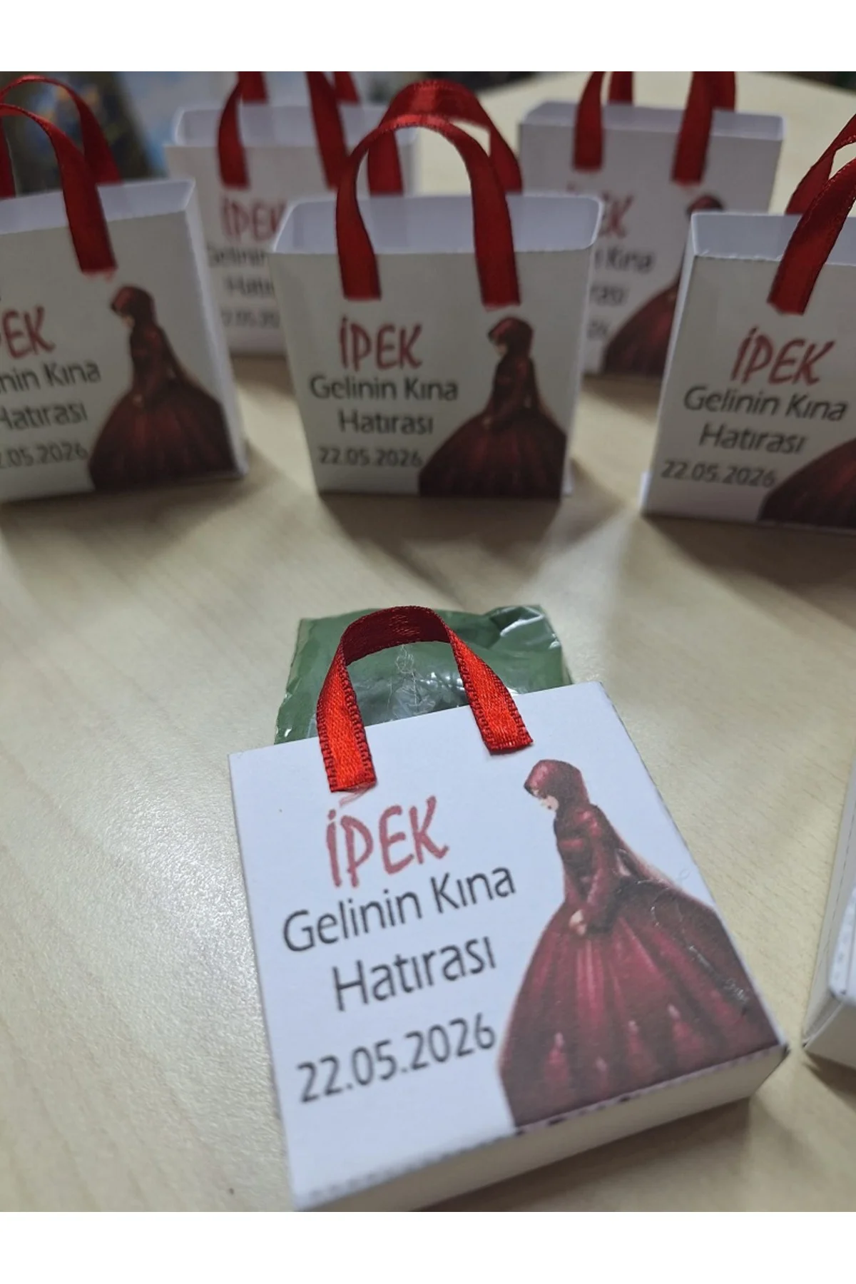 ÇANTALI ÖZEL TASARIM PAKETLENMİŞ DAĞITMALIK TÜRBANLI KINA 30 LU (