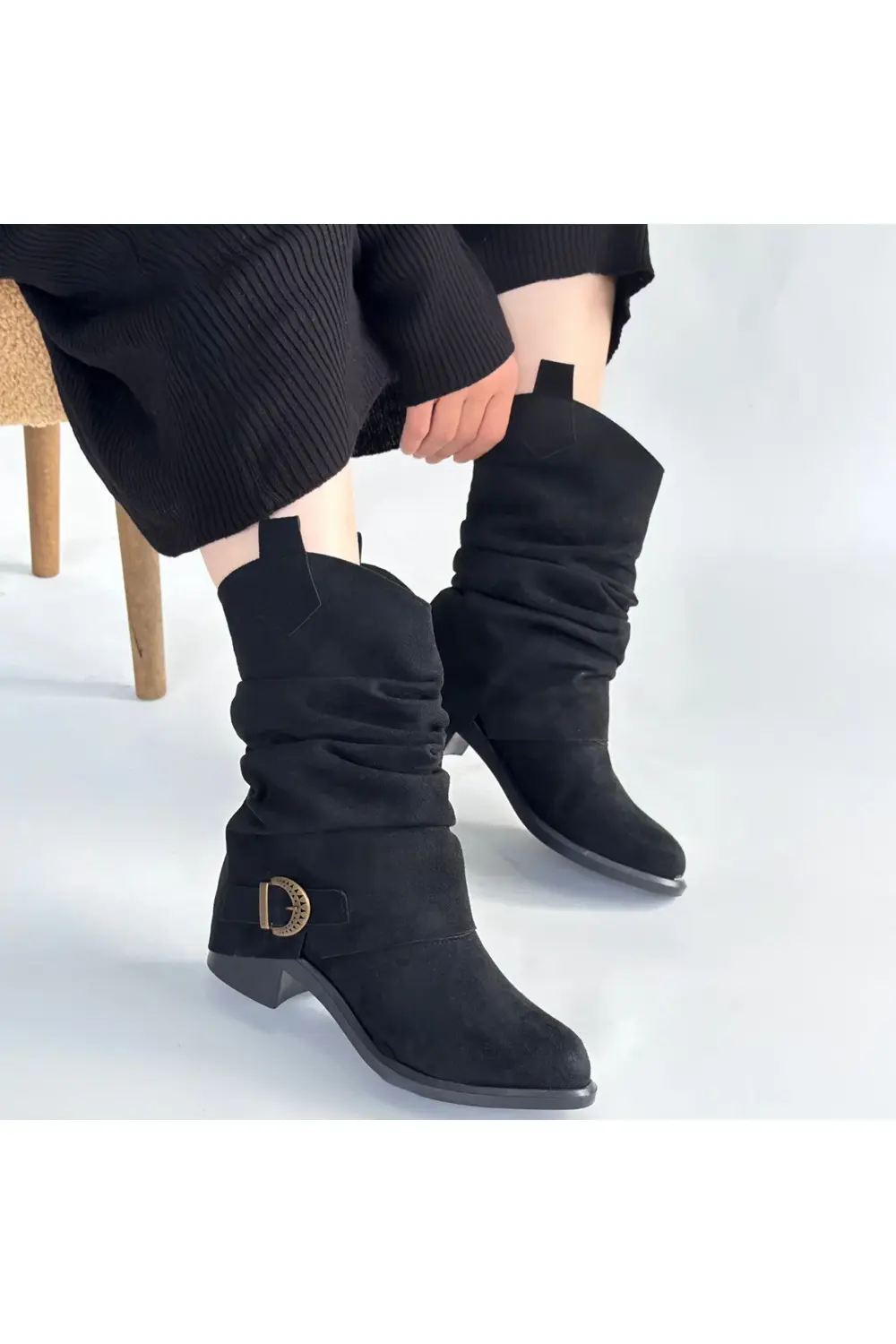 Canty Siyah Süet Körüklü Topuklu Çizme