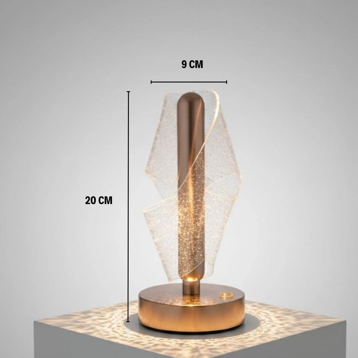 Çapraz Kavisli Ters Kristal Simli Led Masa Lambası – Gold Gövdeli, Dokunmatik, 3 Kademe Işık Ayarlı Şarjlı Dekoratif Lamba Bx40 Fiyatı, Yorumları ve Özellikleri