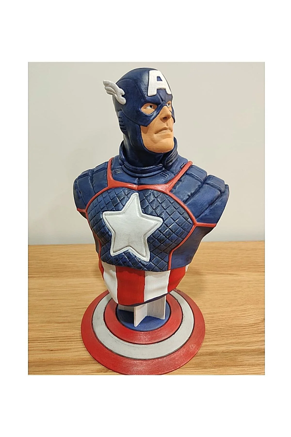 Captain America İlk İntikam Boyalı Büst 12 Cm