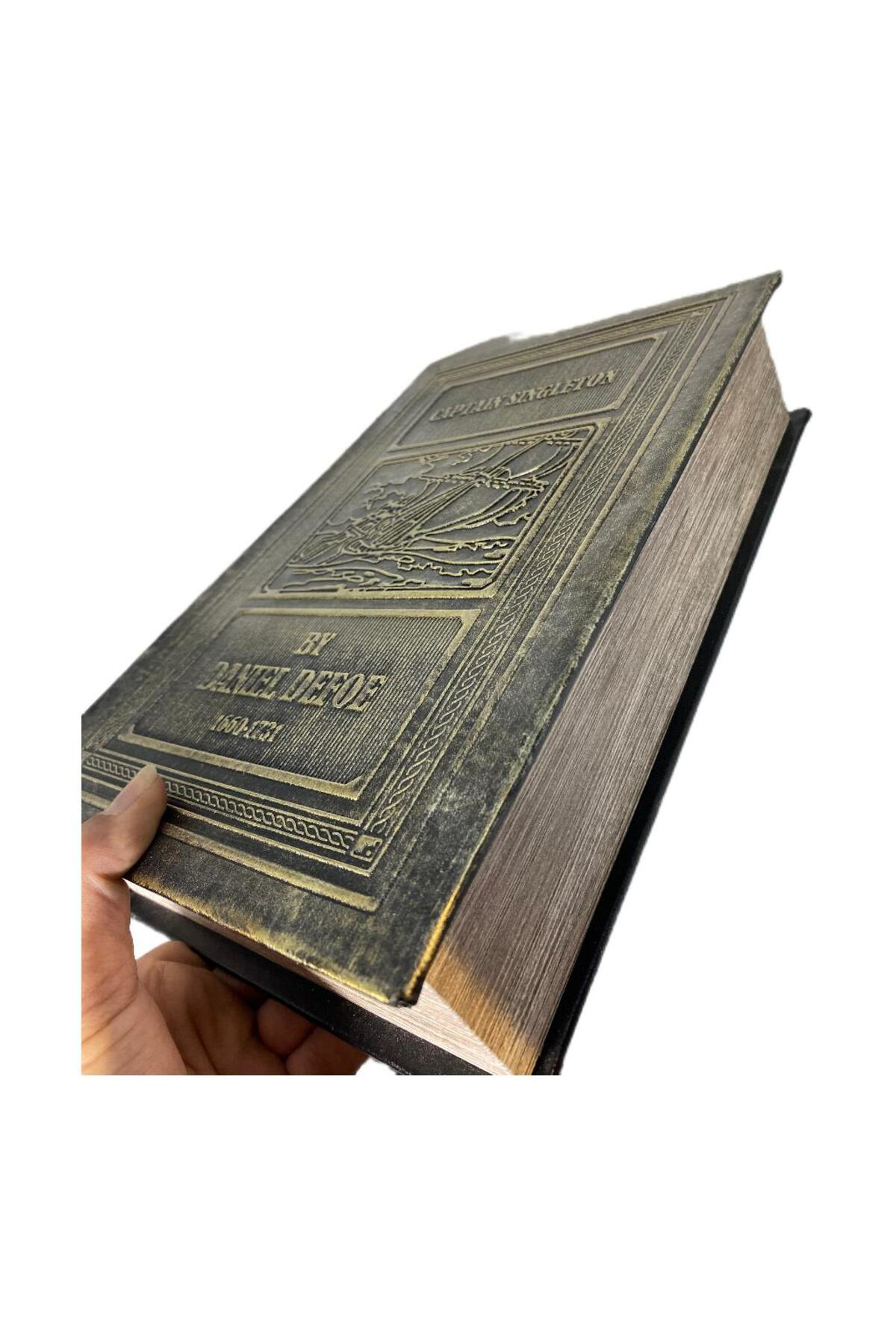 Elif Aksesuar Captain Singleton Ahşap Dekoratif Kitap Kutu