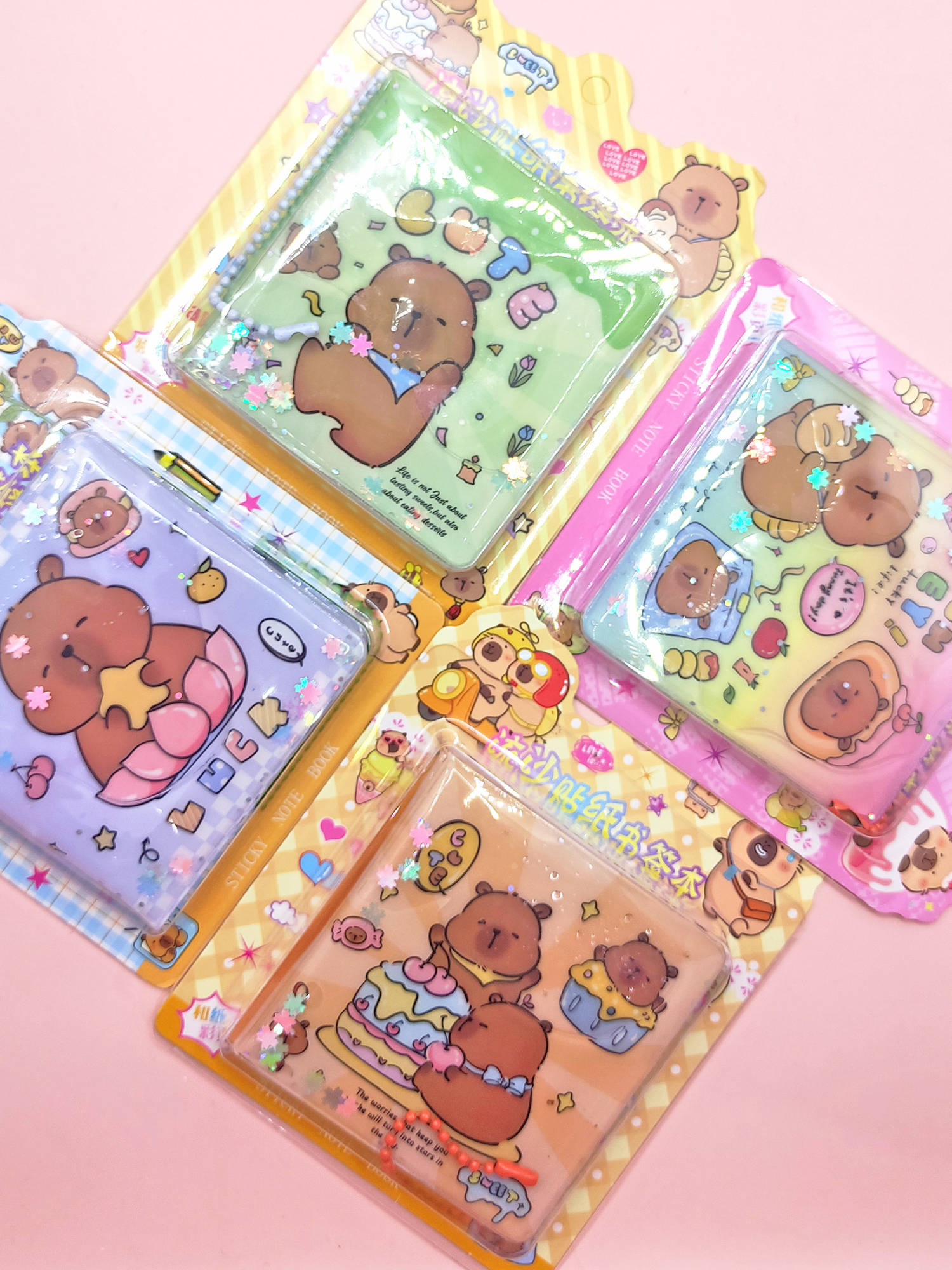 Capybara Sulu Pullu Anahtarlıklı Stickerlı Kapibara Not Defteri ( Capybara Sulu Pullu Anahtarlıklı Stickerlı Kapibara Not Defteri (