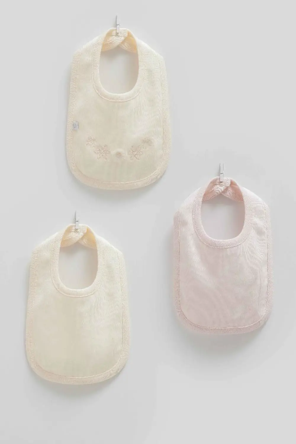 Caramell %100 Pamuk Love Hugs 3'lü Mama Önlüğü CRML.ONK2039 Caramell %100 Pamuk Love Hugs 3'lü Mama Önlüğü CRML.ONK2039