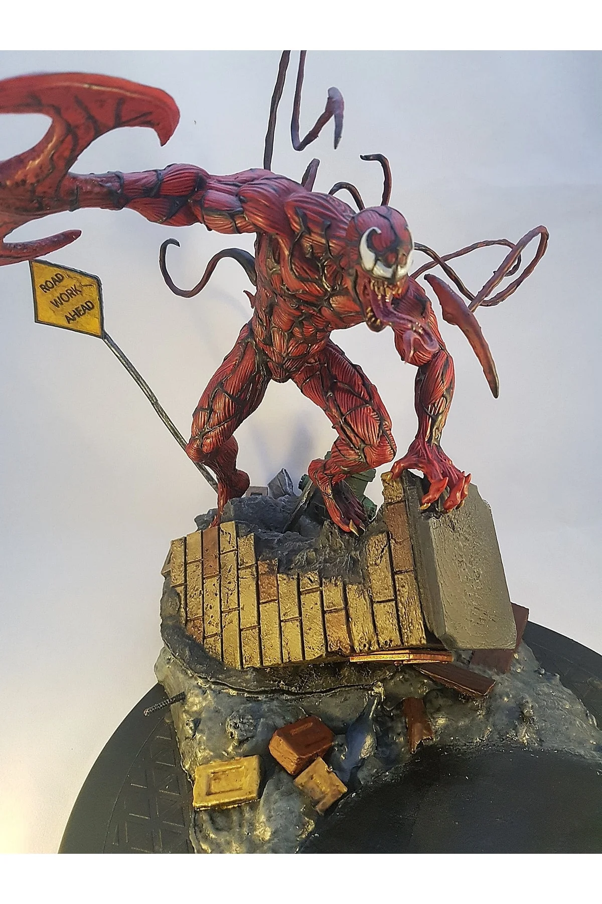 Carnage Büyük Yıkım Boyalı Figür 25 Cm (büyük Boy)