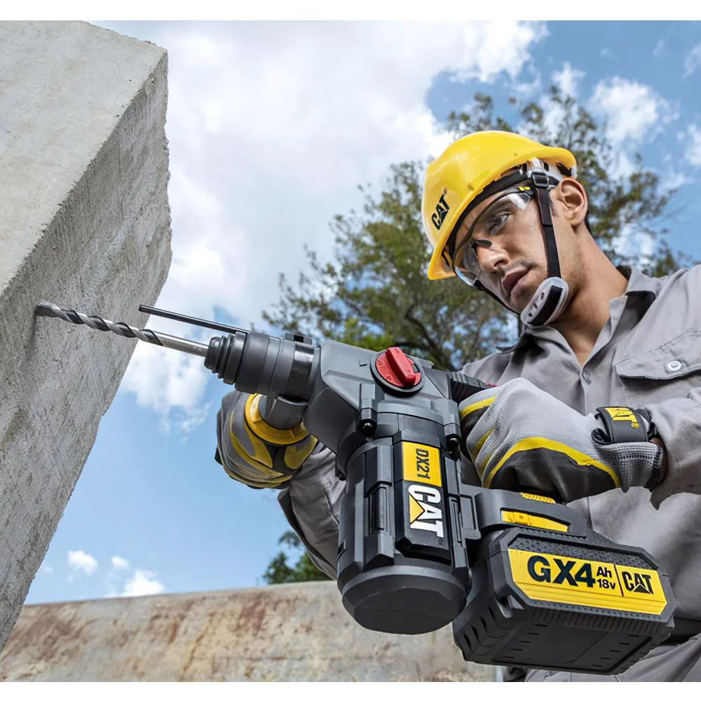 CAT DX21 18Volt 4.0Ah 2.2J Li-ion Çift Akülü Şarjlı Kömürsüz Profesyonel SDS-Plus Pnömatik Kırıcı/Delici CAT DX21 18Volt 4.0Ah 2.2J Li-ion Çift Akülü Şarjlı Kömürsüz Profesyonel SDS-Plus Pnömatik Kırıcı/Delici