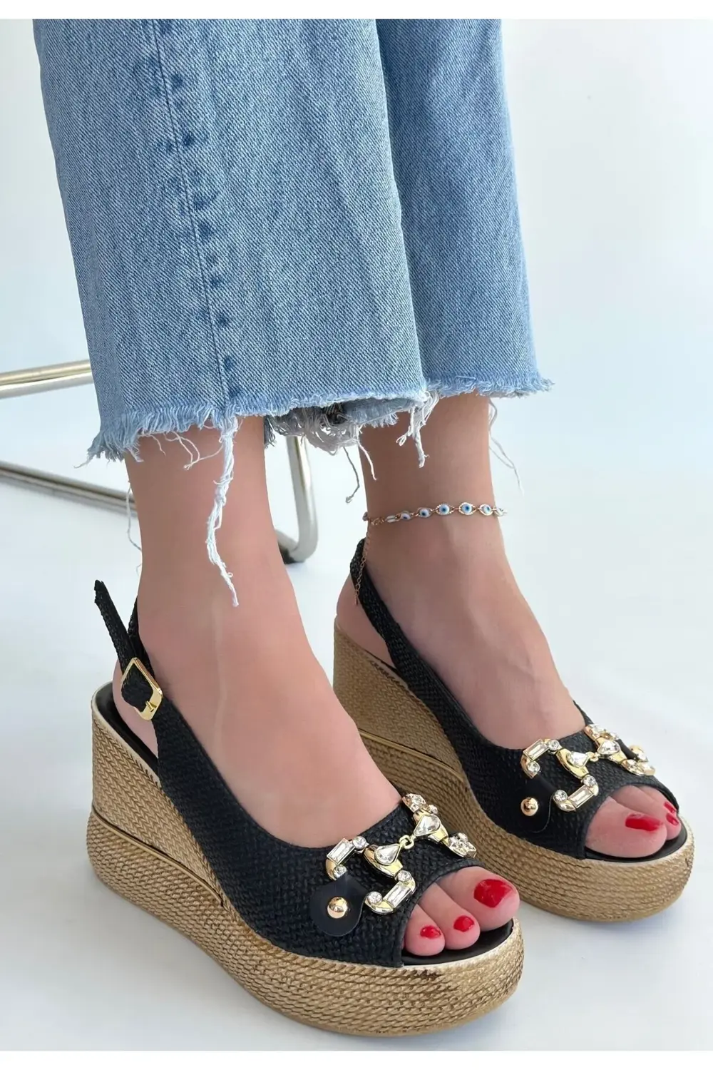 Caver Siyah Cilt Dolgu Topuk Sandalet