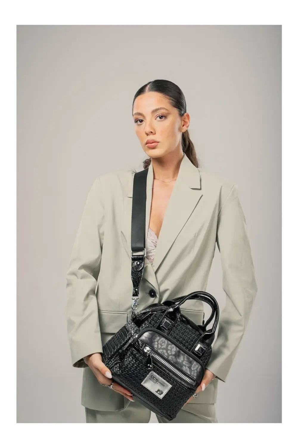 Çcs Lüks 18003 Siyah Elve Omuz Çnatsı