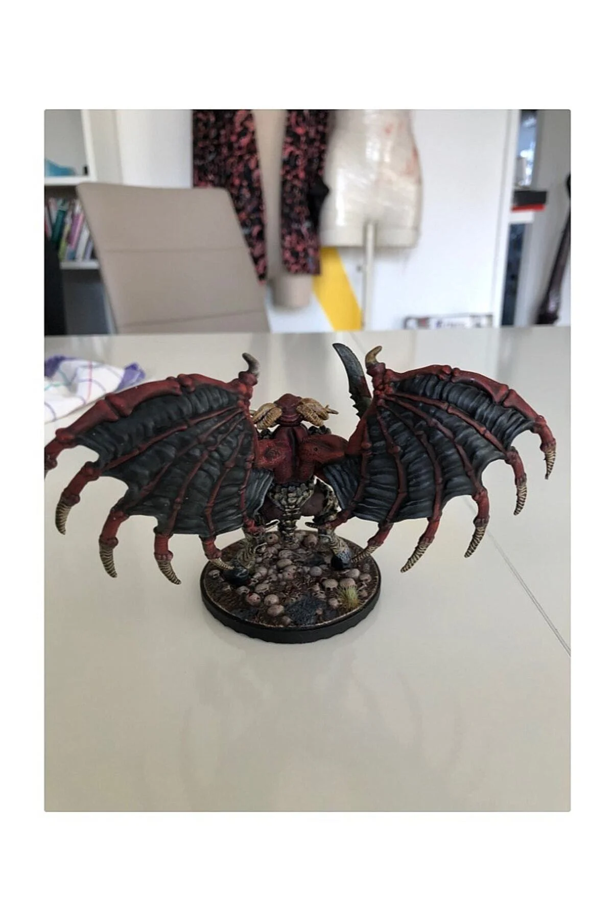 Cehennem Kralı Manzu Boyalı Figür 20 cm