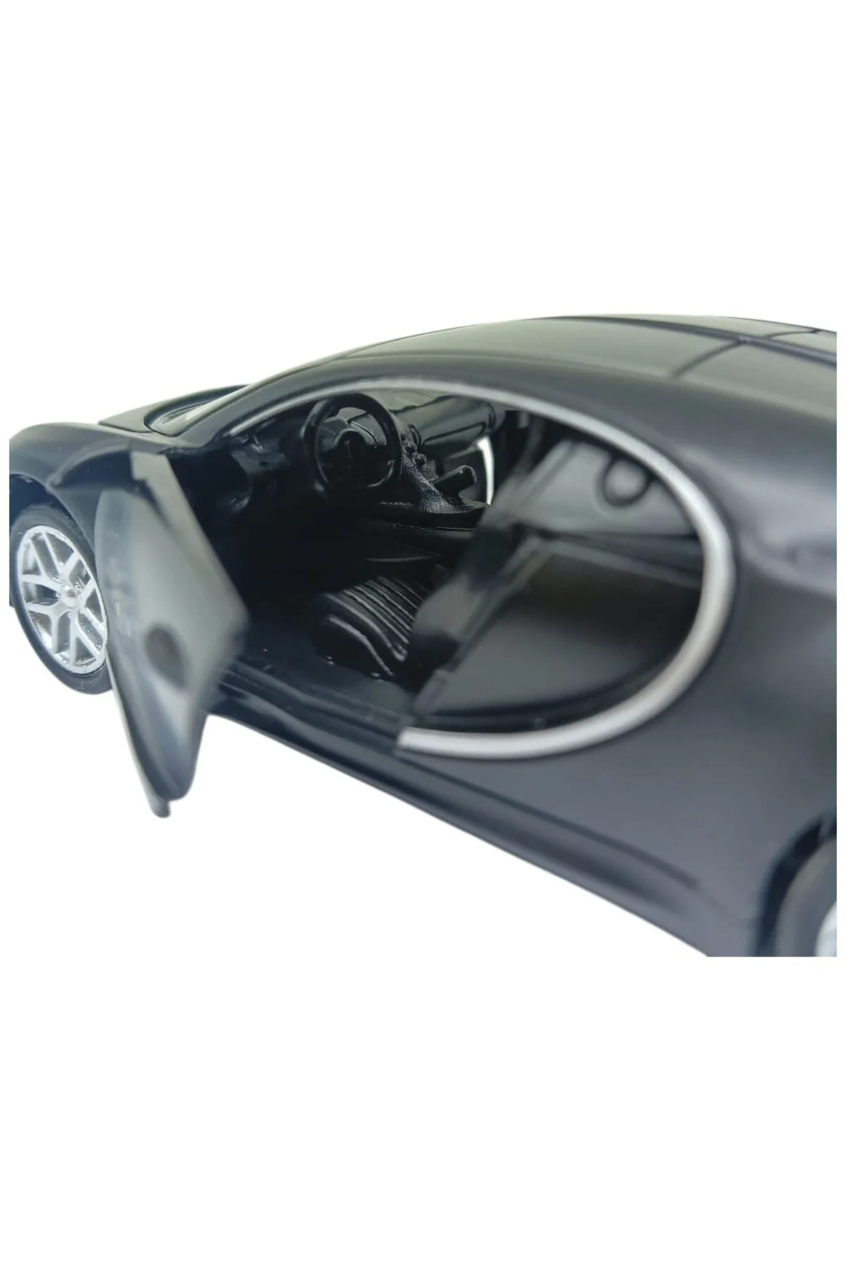Çek Bırak Metal 12 Cm Model Araba - Siyah (Lisinya)