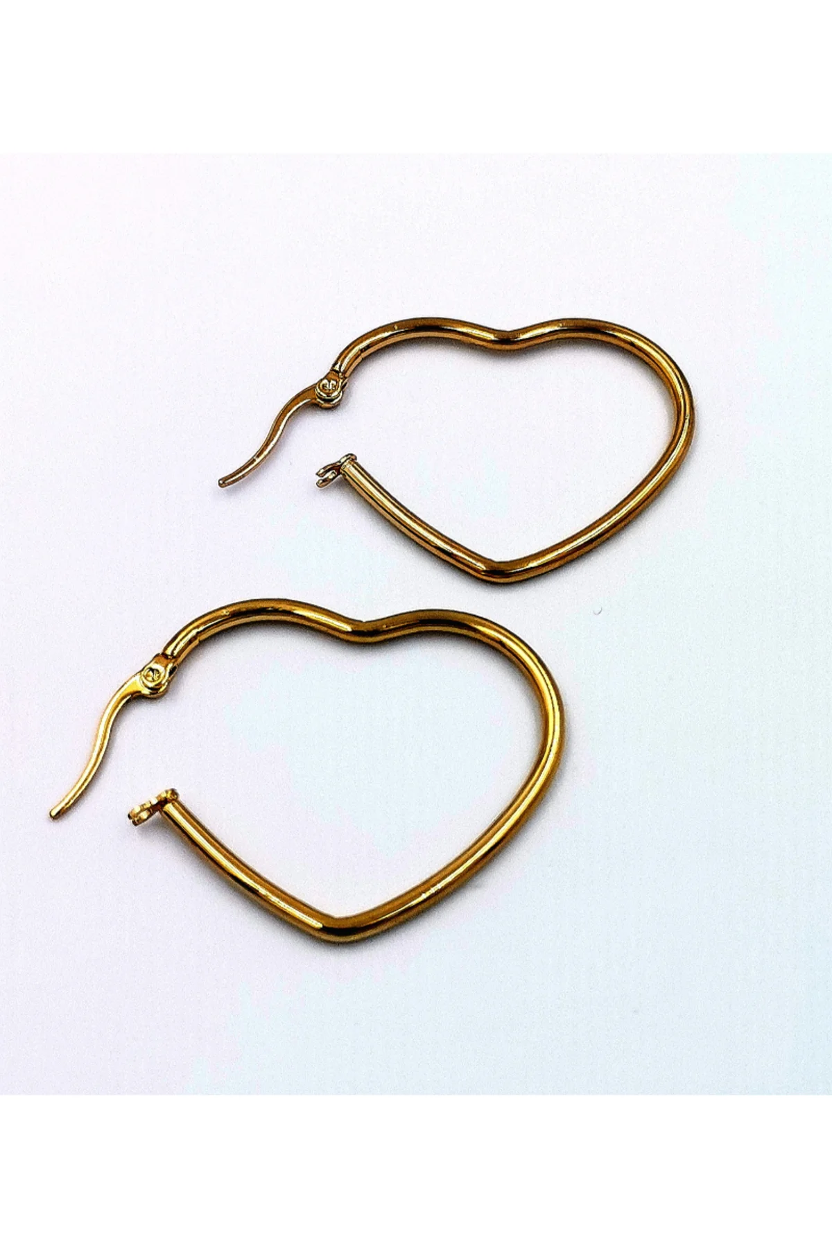 Çelik Gold Renk Kalp Figürlü Küpe Çap 3,5 cm