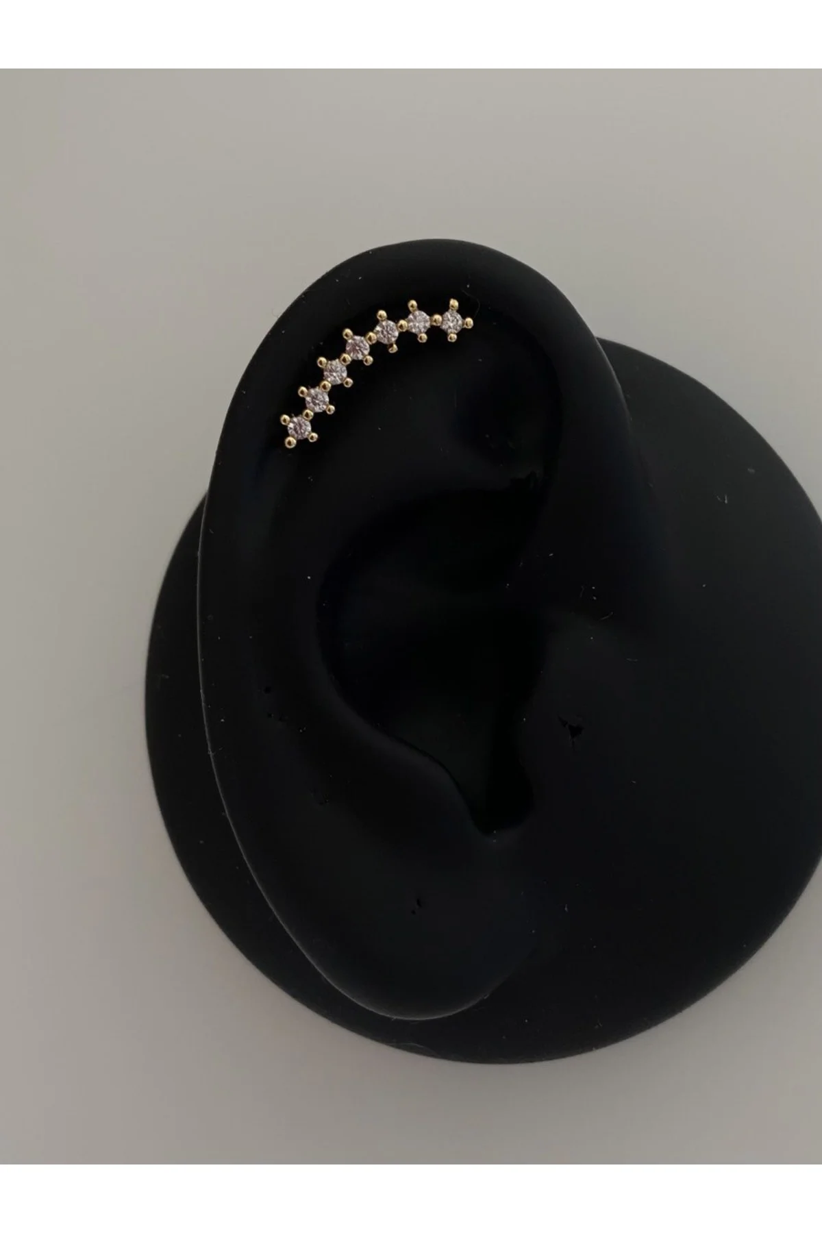 Çelik Helix Conch Piercing