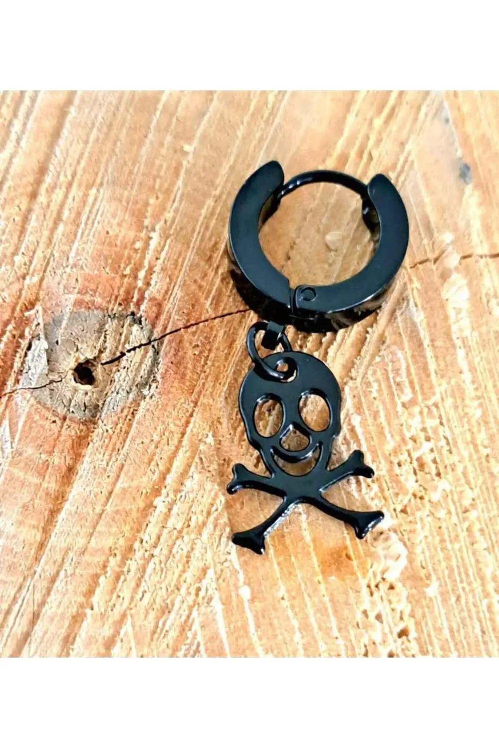 Çelik Kuru Kafa Unisex Siyah Küpe