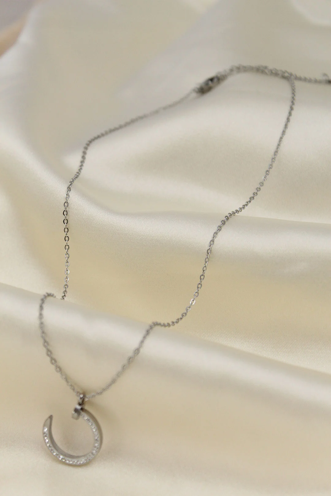 Çelik Silver Renk Zirkon Taşlı Çivi Model Kadın Kolye -1492