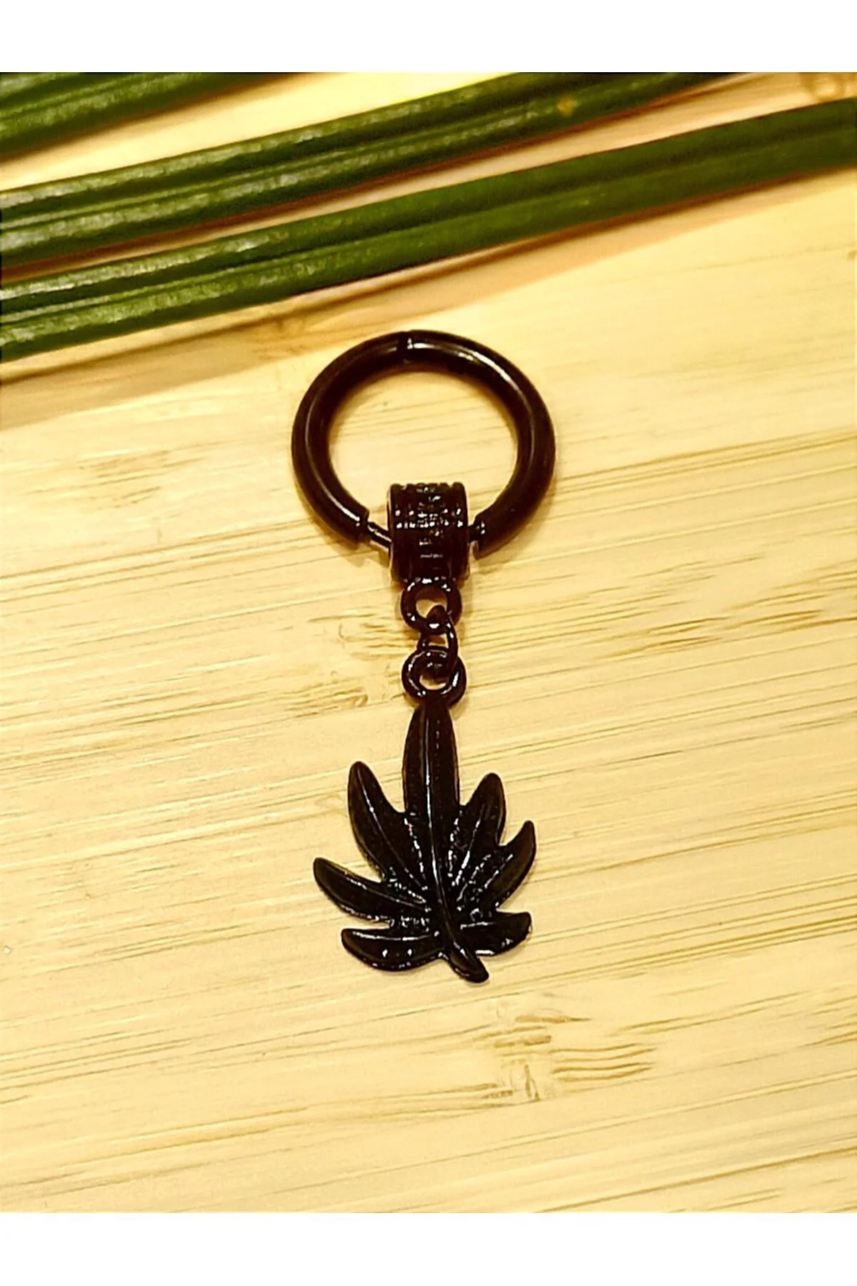 Çelik Siyah Figürlü Unisex Küpe