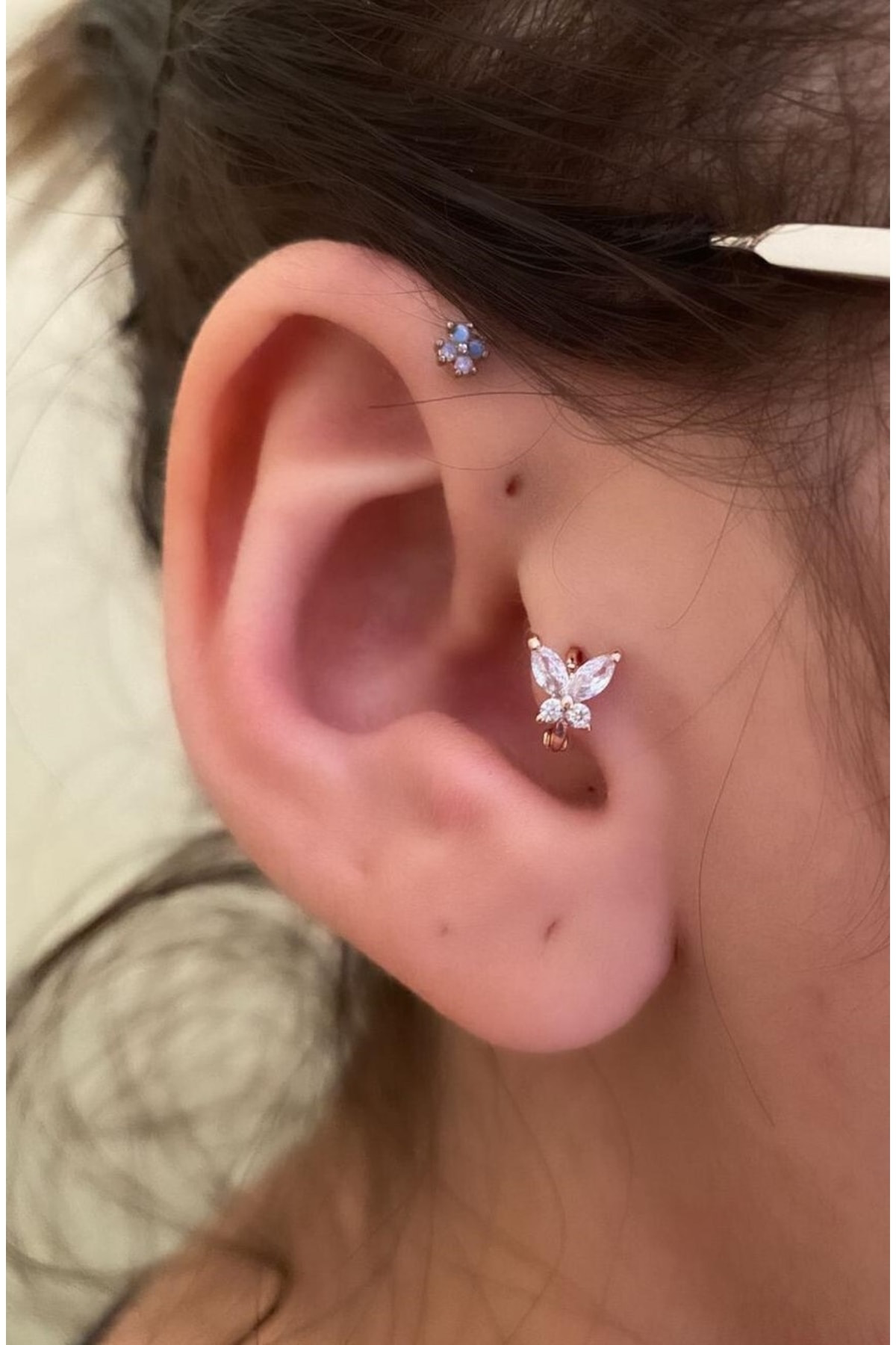Çelik Zirkon Taşlı Kelebek Tragus Piercing