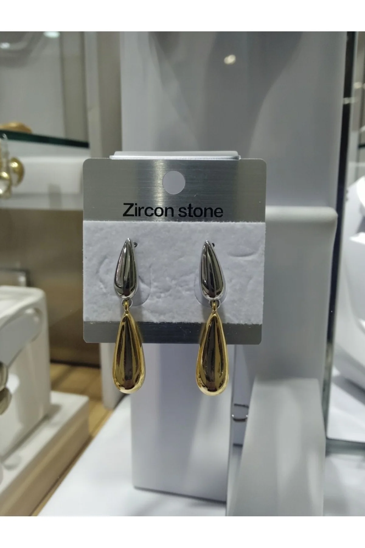 Çelik Zirkon Taşlı Küpe