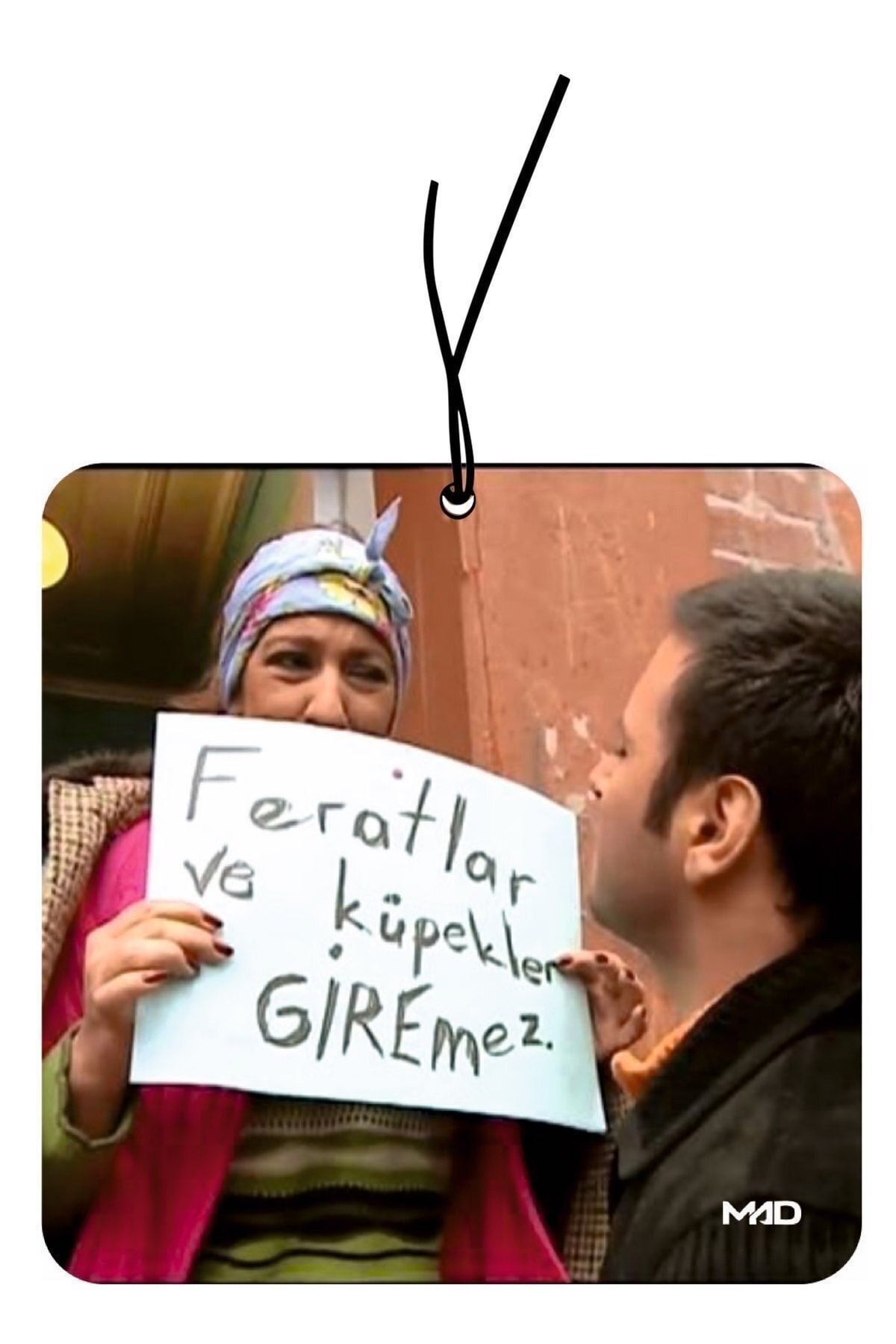 Cennet Mahallesi Pembe Tasarımlı Parfüm Esanslı Çift Yönlü Askılı