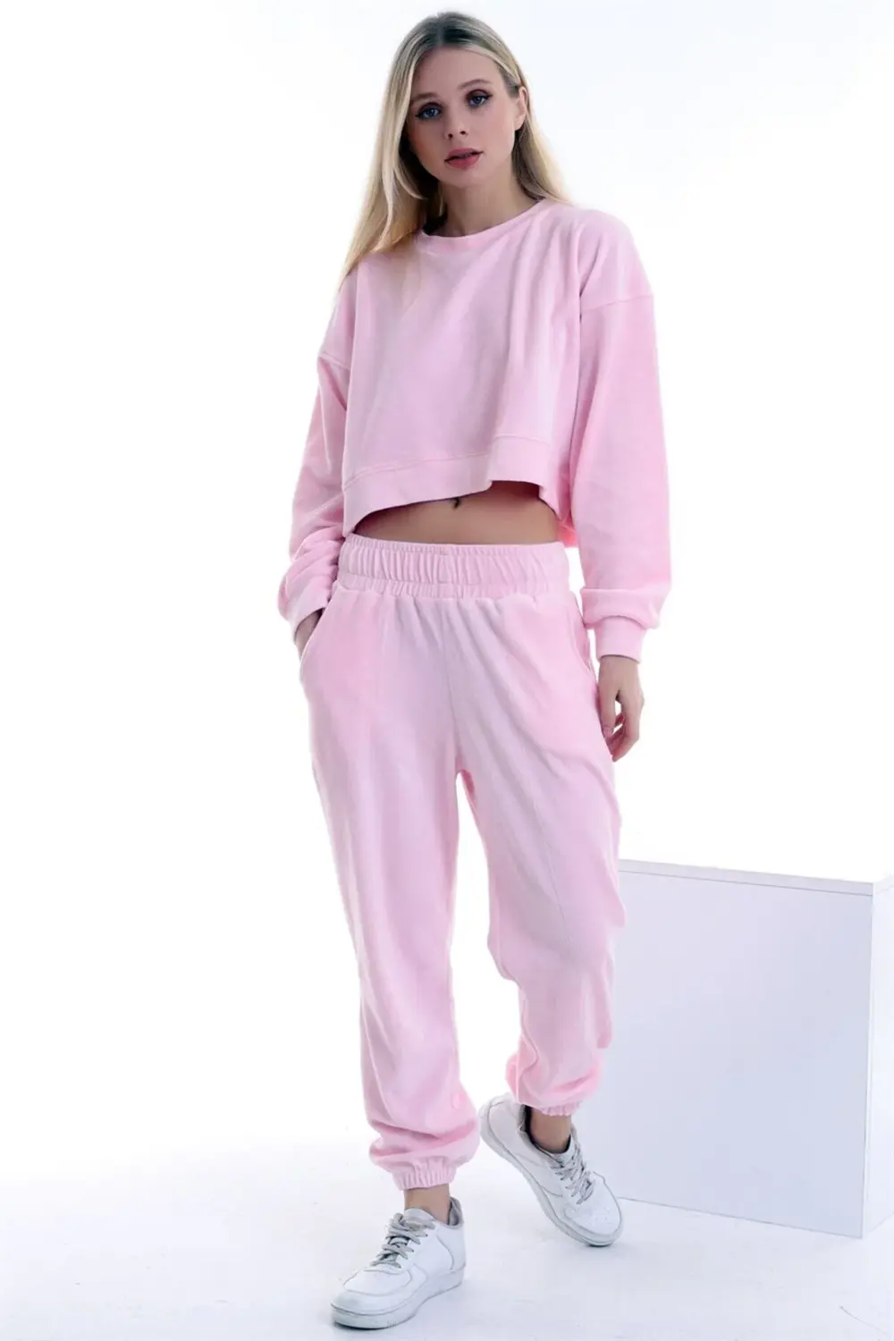 Cepli Beli Ve Paçası Lastikli Rahat Kadife Pantolon