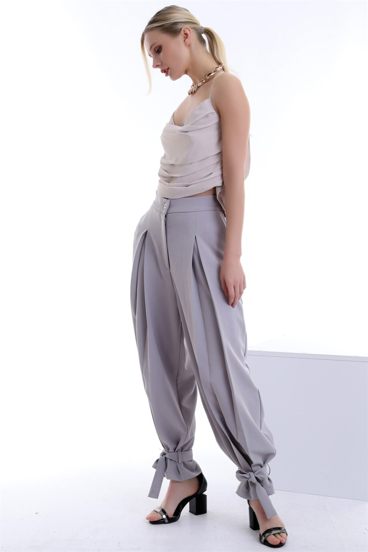 Dreamlike Cepli Pileli Paçası Bağlamalı Tarz Plazzo Pantolon