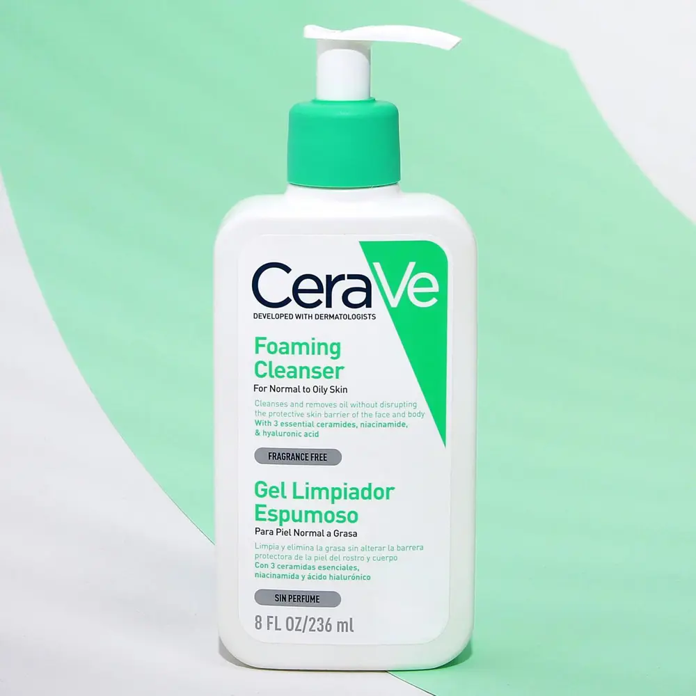 CeraVe Normal Ve Yağlı Ciltler Için Seramid Içerikli Köpüren Temi CeraVe Normal Ve Yağlı Ciltler Için Seramid Içerikli Köpüren Temi