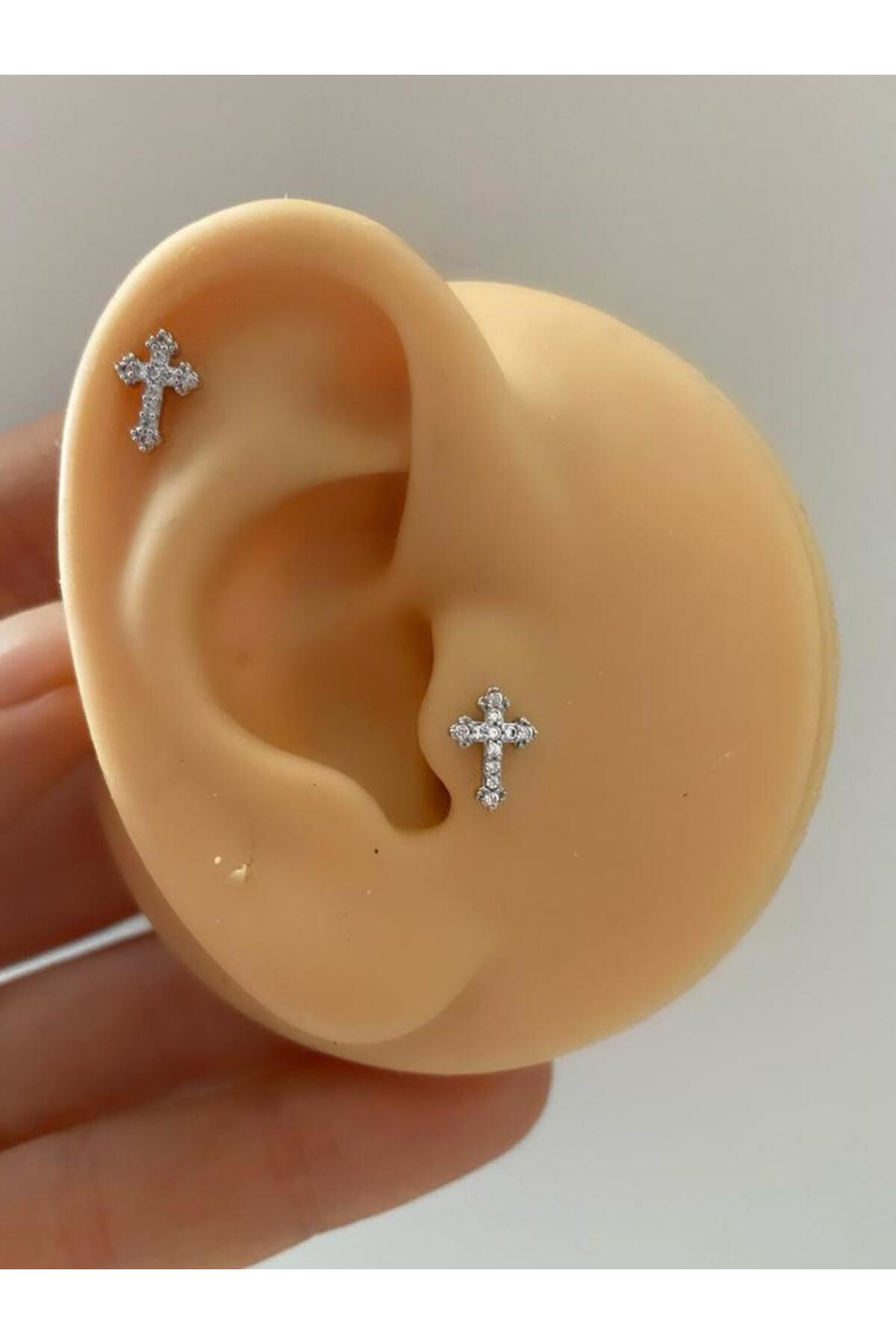 Arescollection Cerrahi Çelik Arkası Düz Önden Takmal Conch Helix Kıkırdak Lobe U